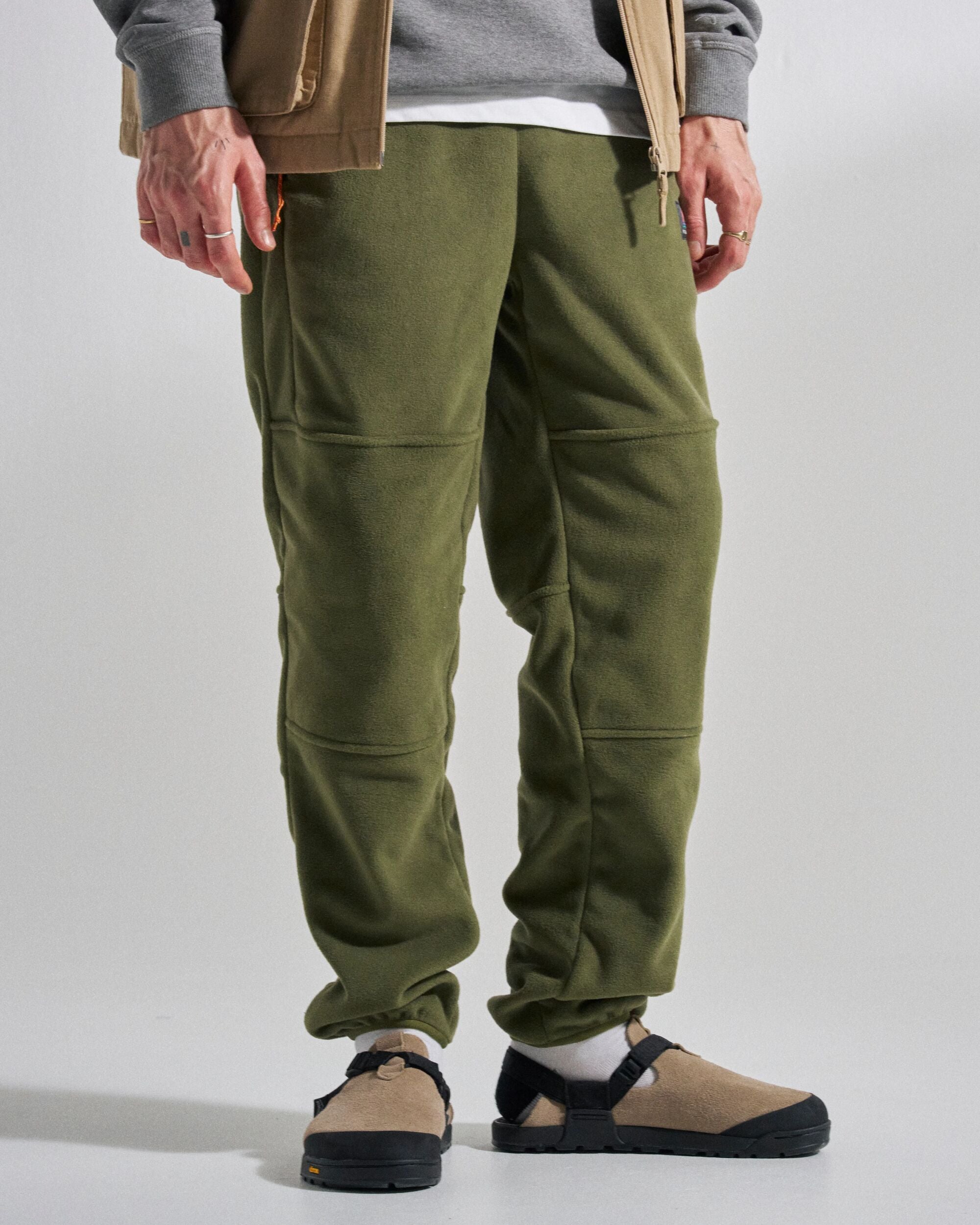 Woodland Polartec® Fleece Jogger Khaki – Passenger