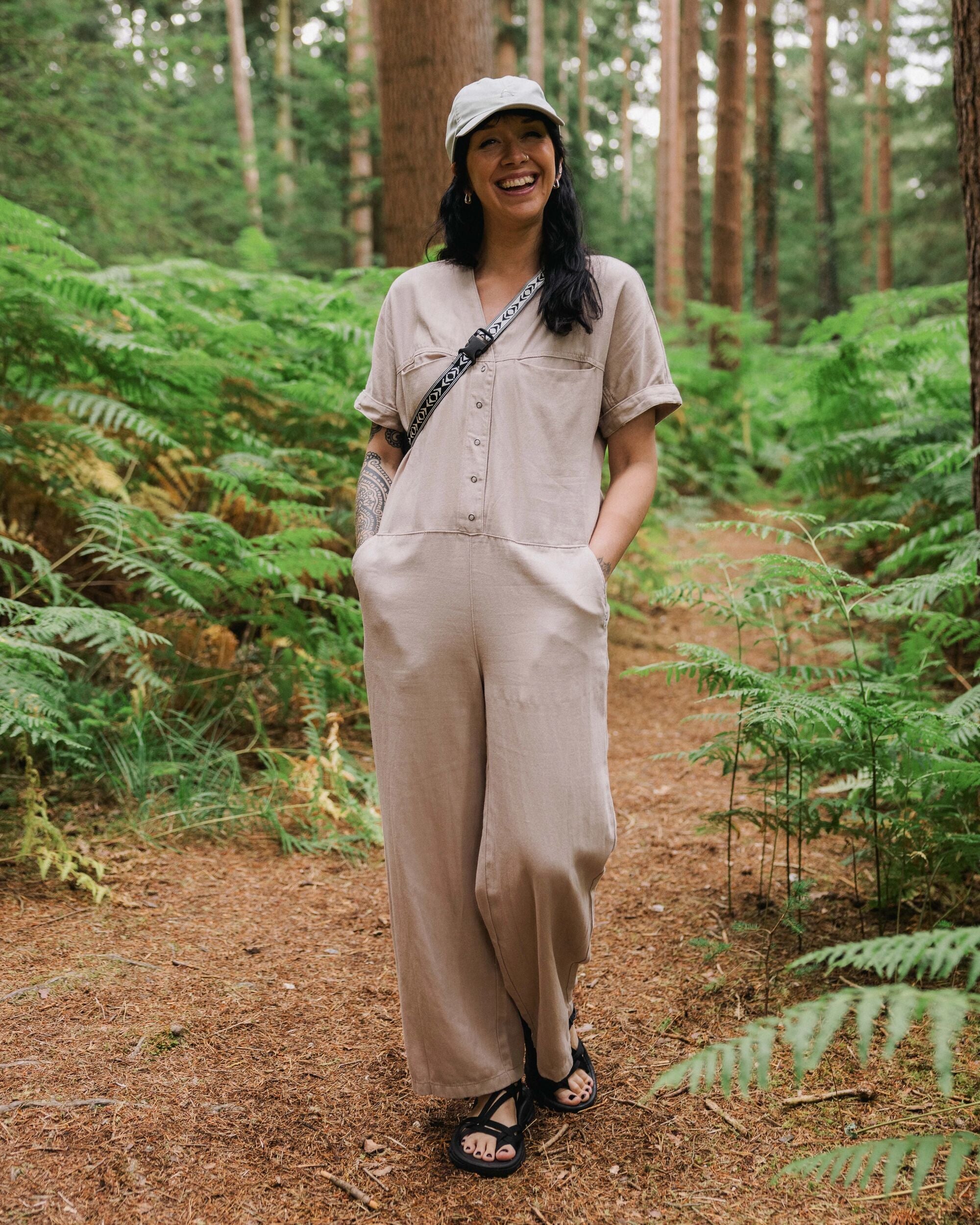 Esen Short Sleeve Jumpsuit Simply Taupe – Passenger