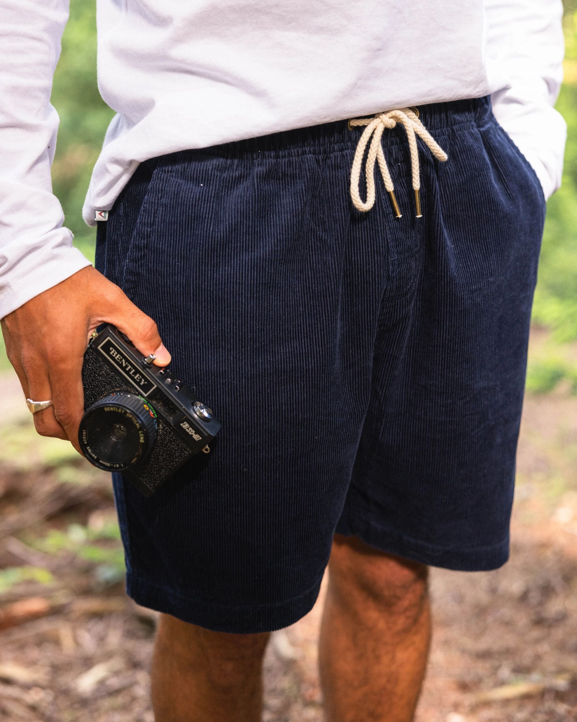 Drifter Cord Short - Rich Navy - Lifestyle