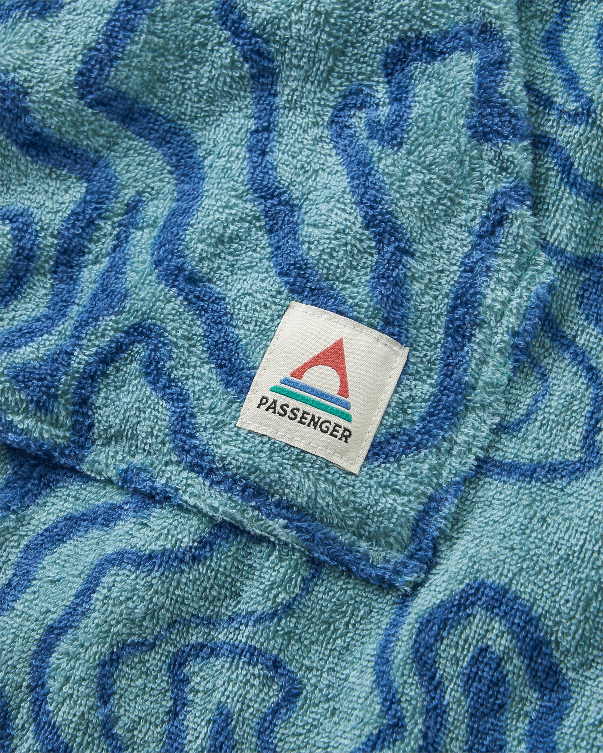 Shoreline Cotton Towel Poncho - Strata Swirl Arctic - Flatlay