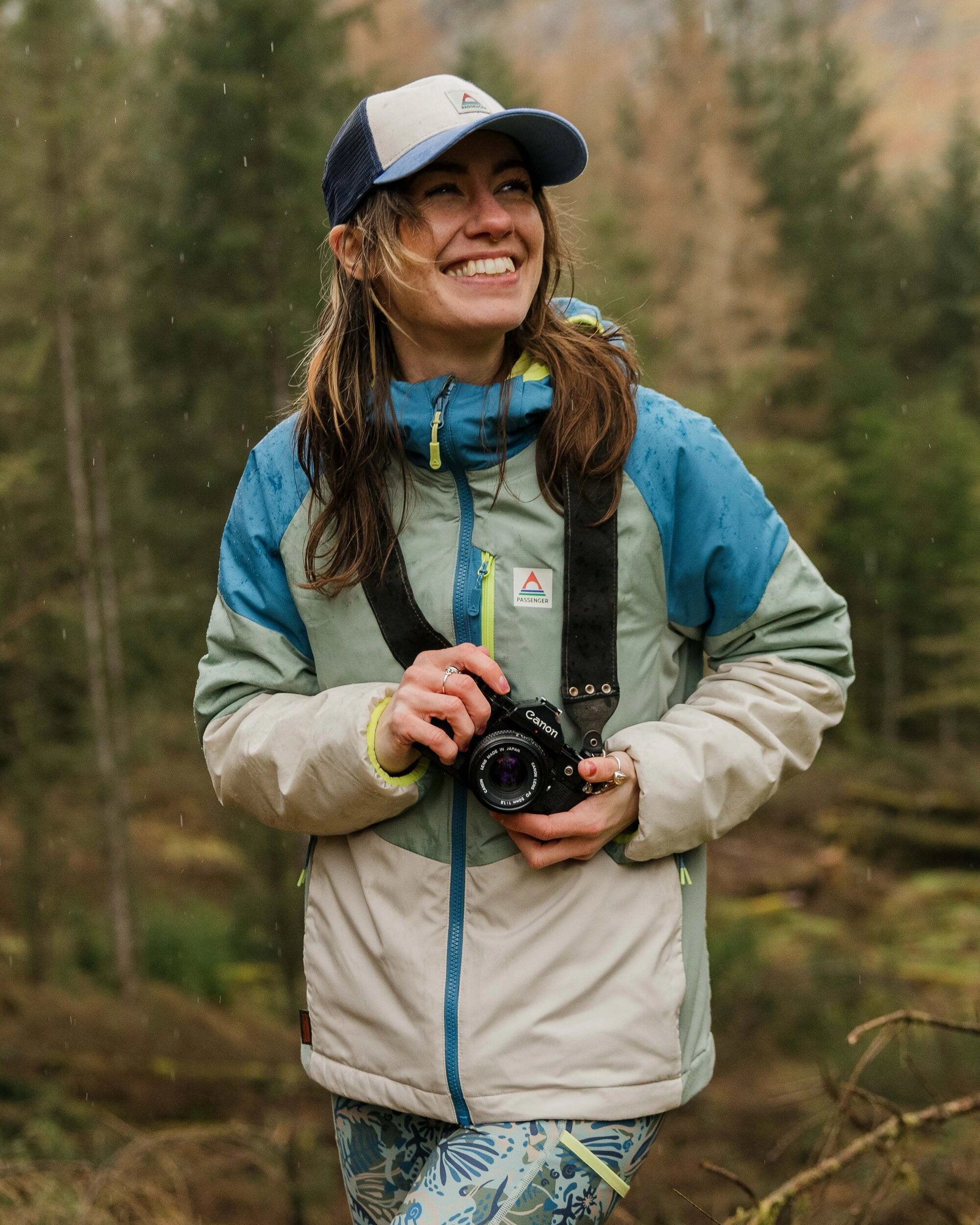 Shasta Lightweight Recycled Thermore® Insulated Jacket - Pistachio/Blue Steel - Lifestyle