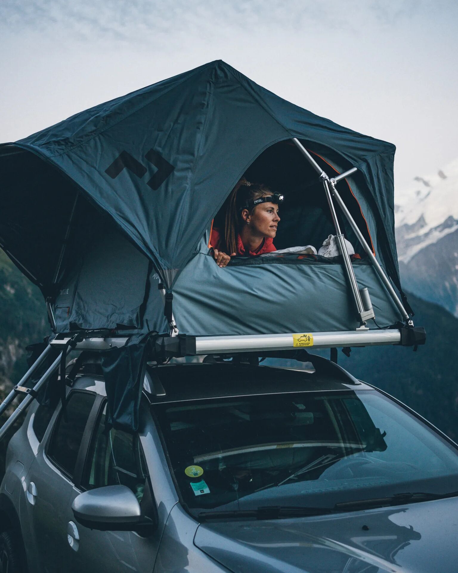 dometic roof top tent Dometic TRT 120 E Ocean Blue – Passenger