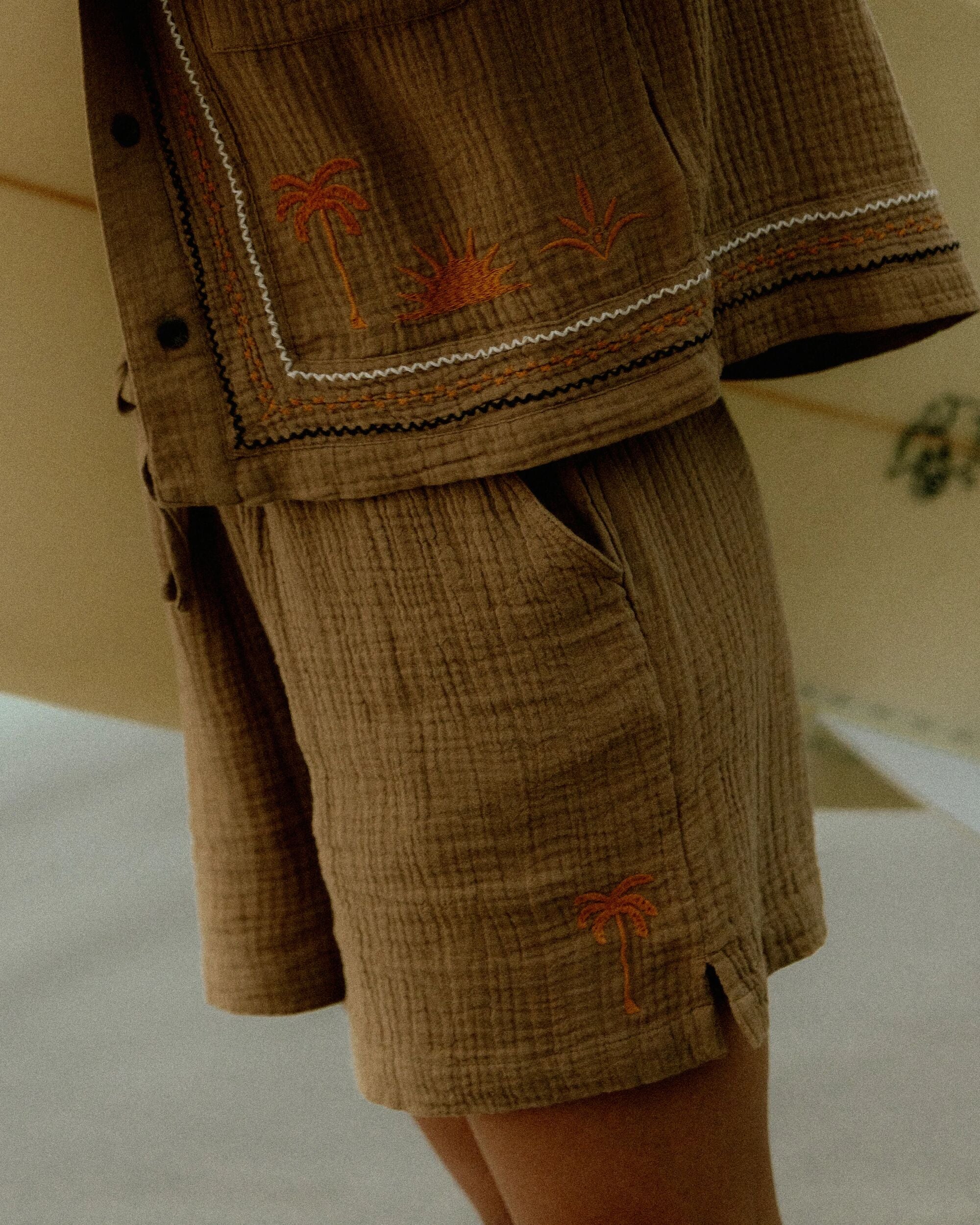 Waveney Cotton Short - Caramel Brown - Lifestyle