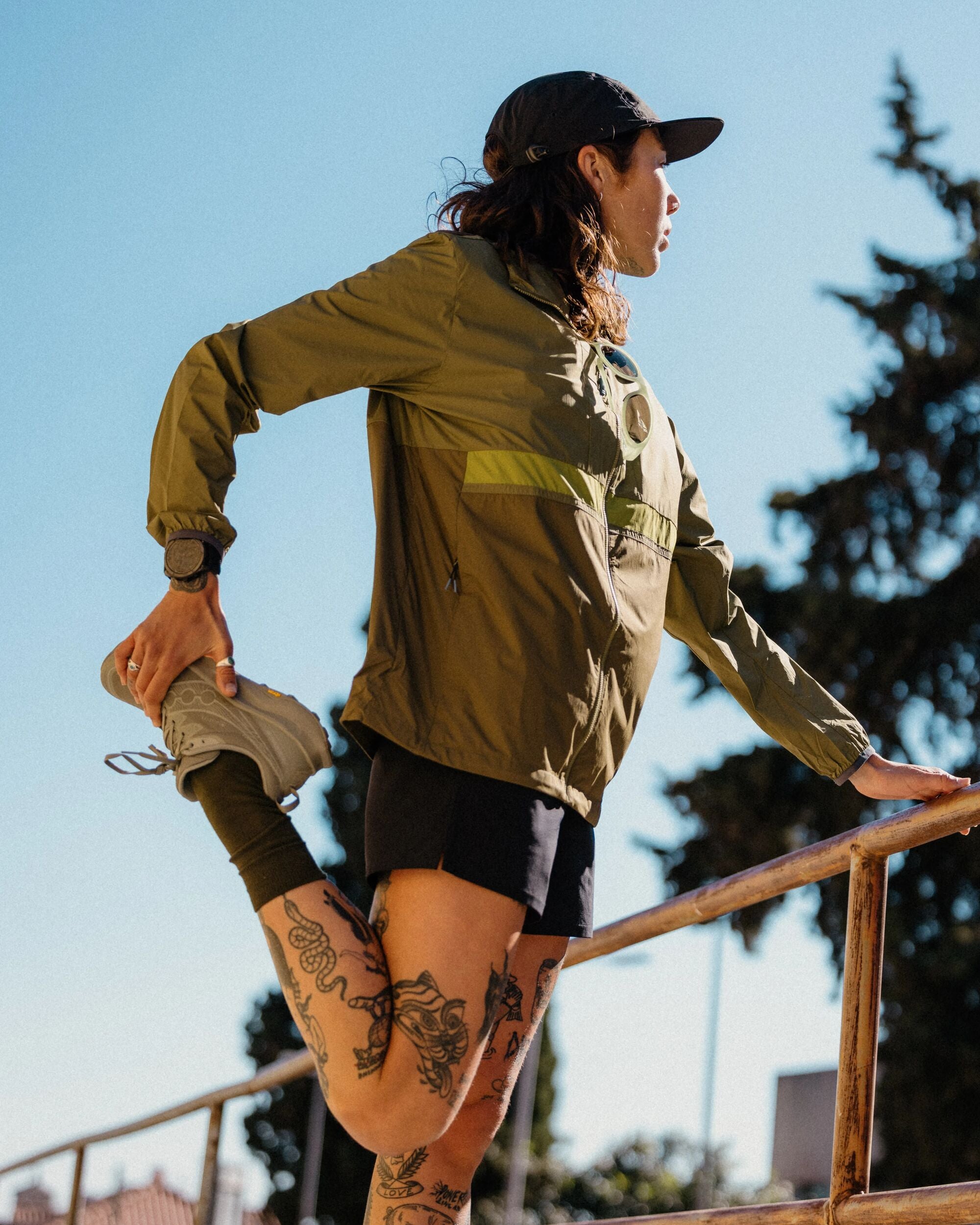 Viento Windshell Jacket Dark Olive/Clover – Passenger