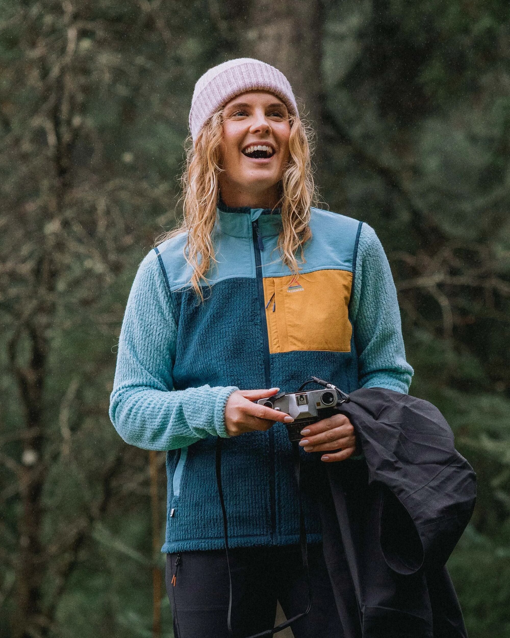 Venturescape Women's Recycled Fleece - Retro Blue/Tidal Blue - Lifestyle