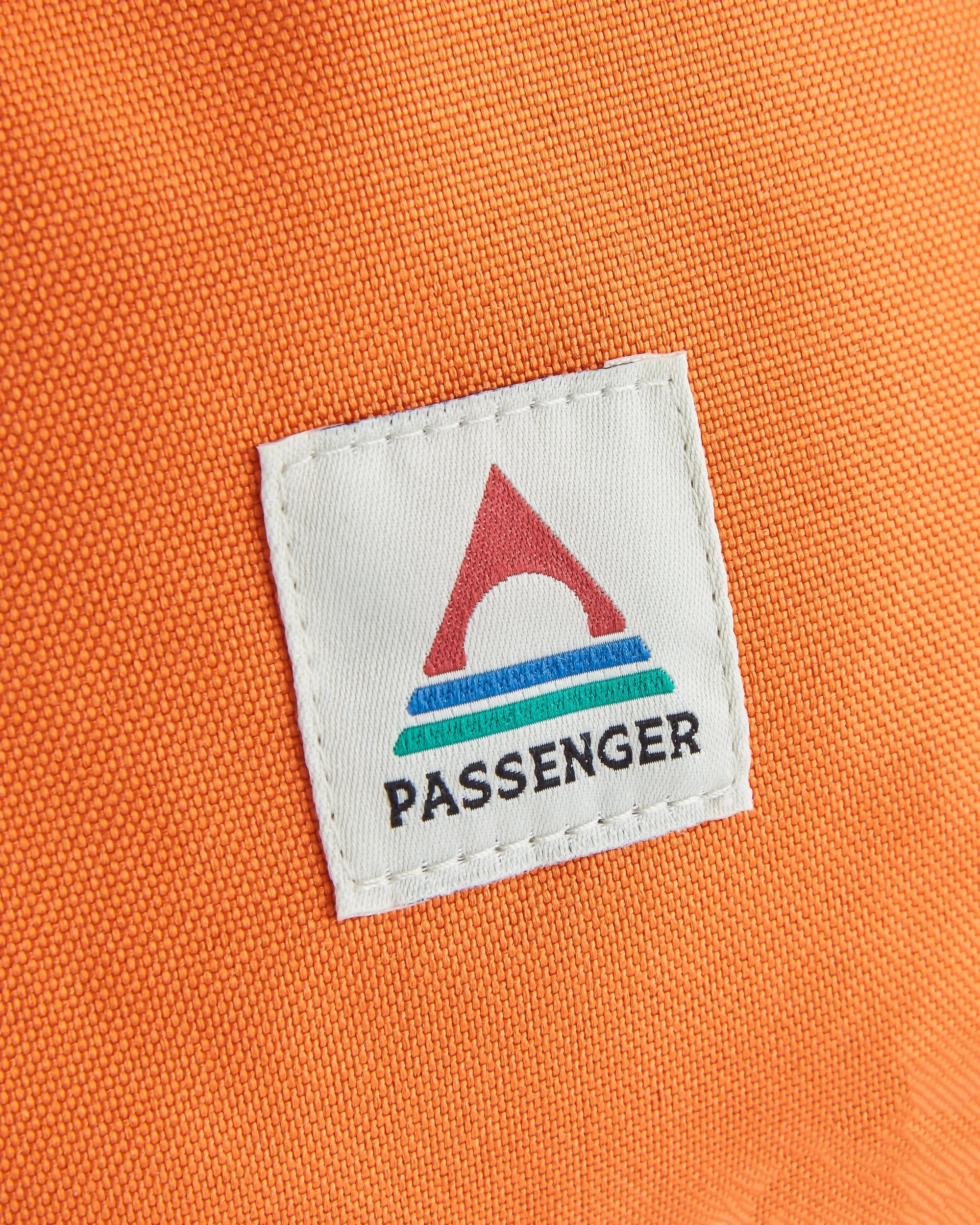 Boondocker Recycled Sling 8L - Arctic/Retro Orange - Flatlay