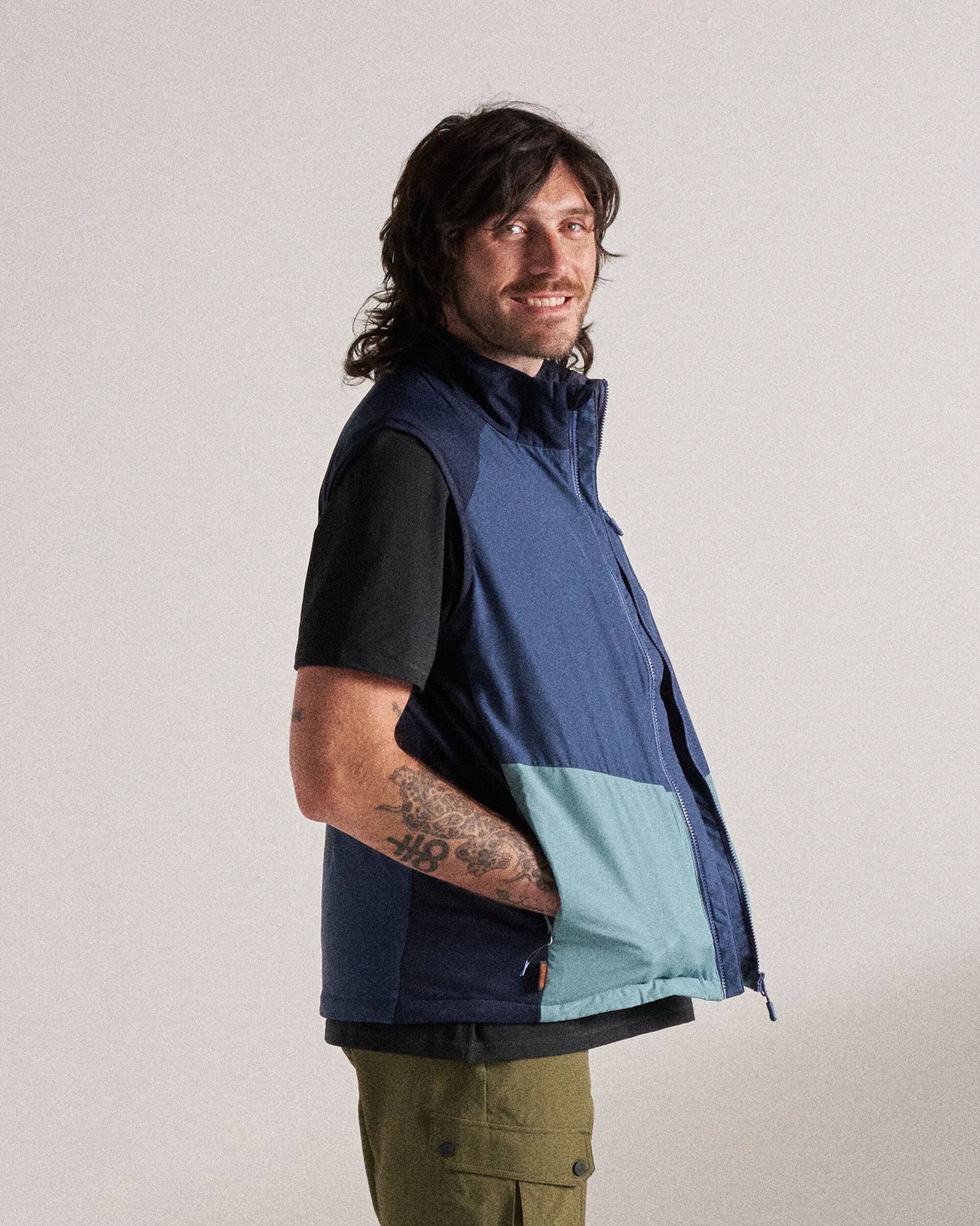 トップス RAINMAKER PULL OVER KARATE VEST B NAVY Daybreak Lightweight Thermore® Insulated Gilet Rich Navy/Dark