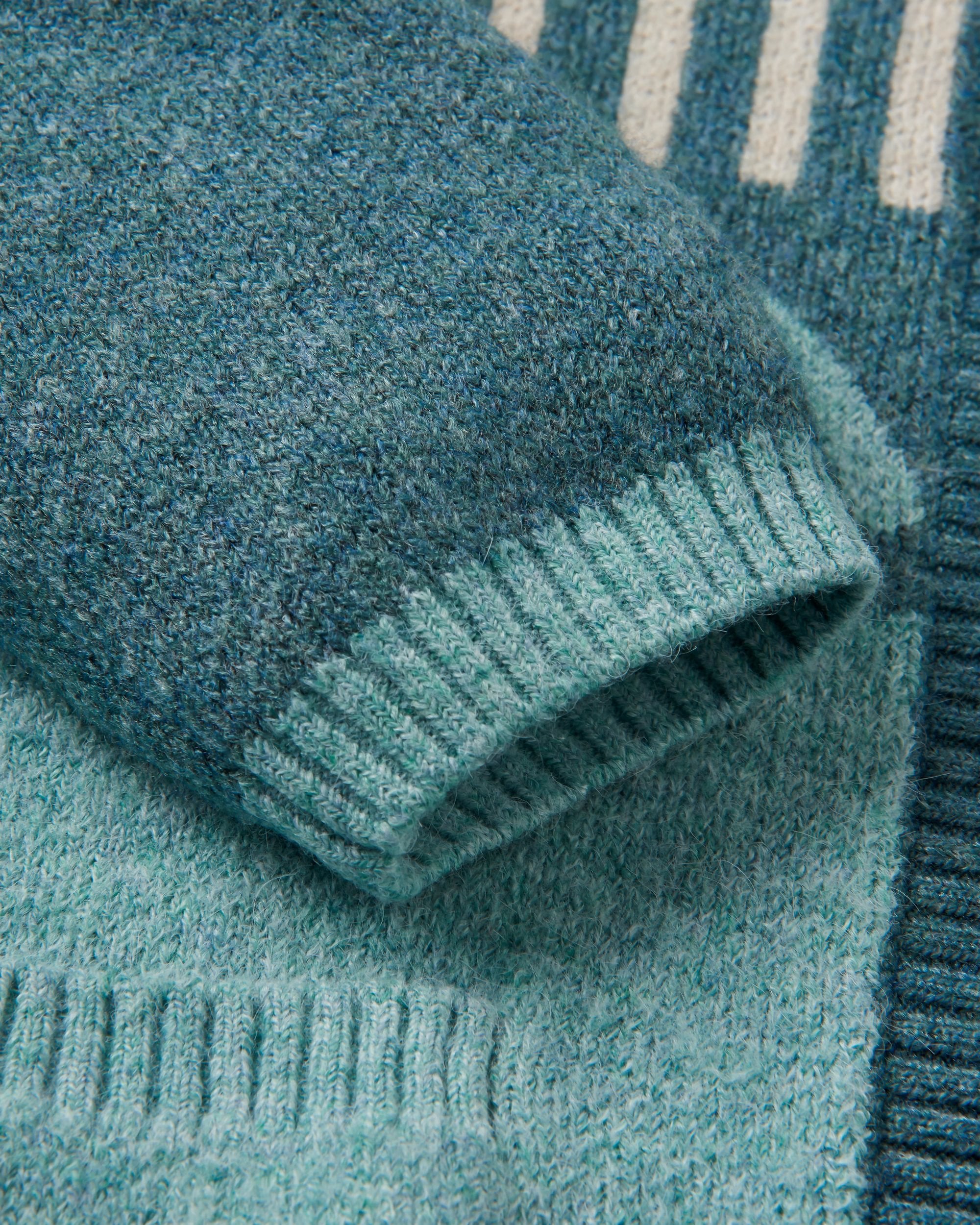 Nettle Recycled Knitted Cardigan - Arctic - Flatlay