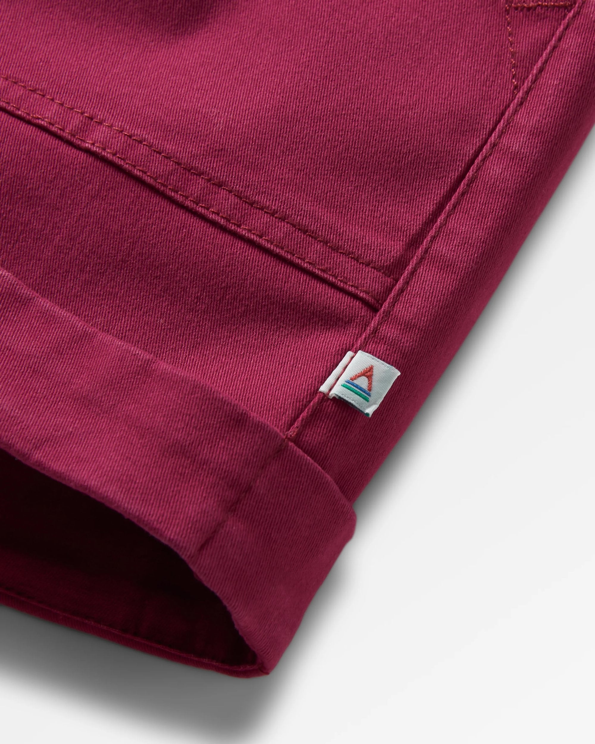 Carriso Organic Cotton Short - Cranberry - Flatlay