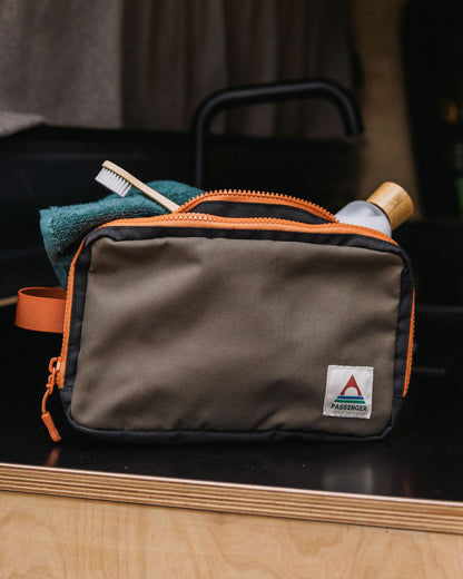Travel Recycled Wash Kit - True Black/ Khaki - Lifestyle