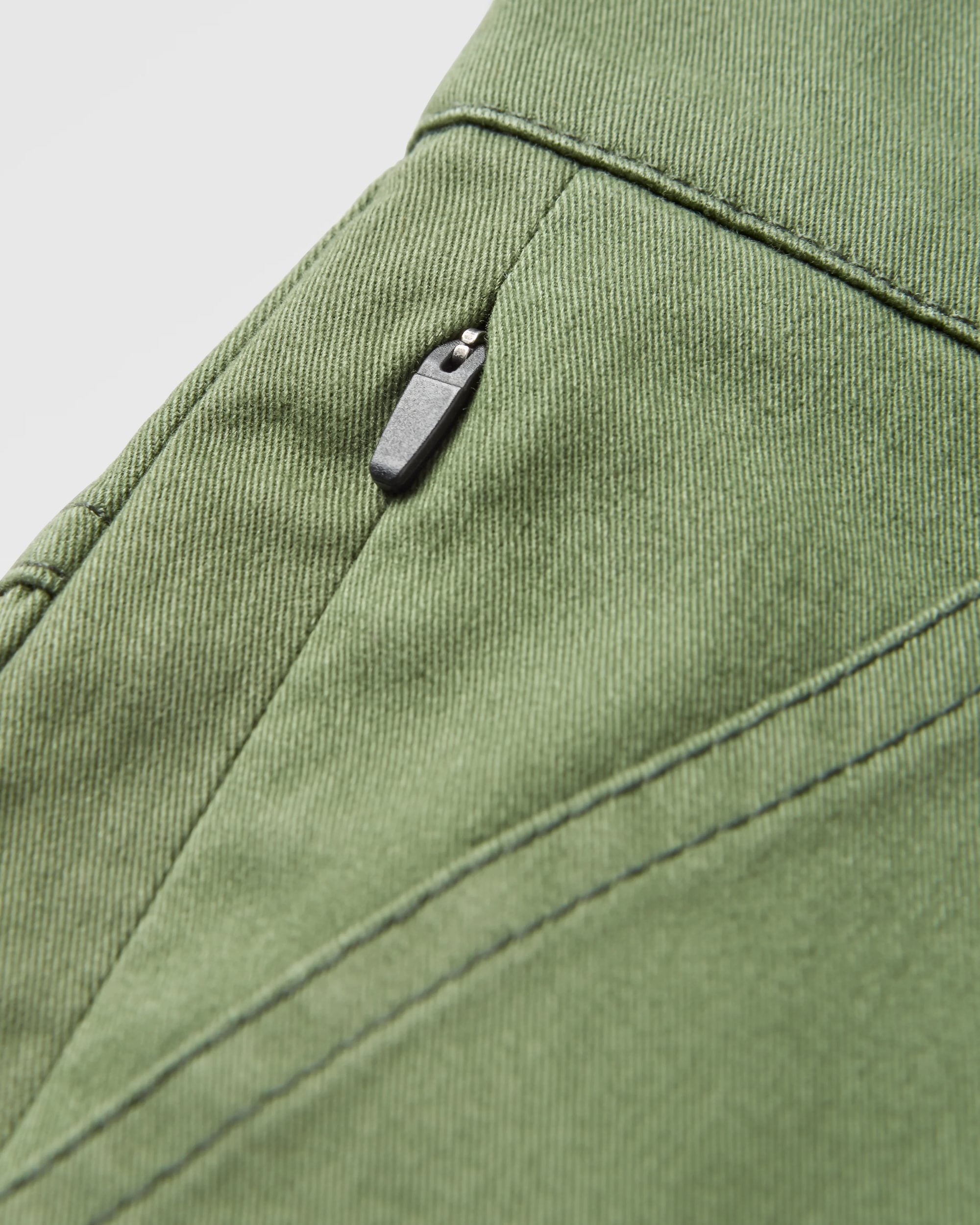 Lani Organic Twill Long Short - Wild Green - Flatlay