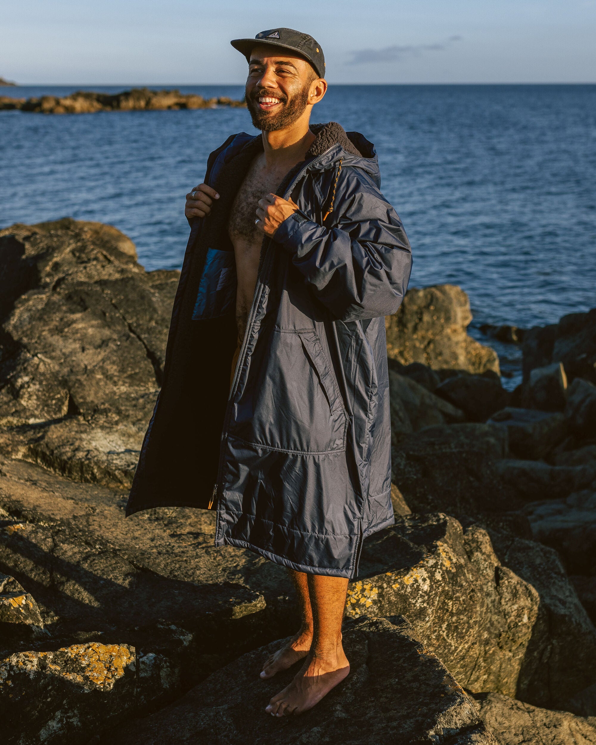 Waves Recycled Sherpa Lined Changing Robe Rich Navy – Passenger