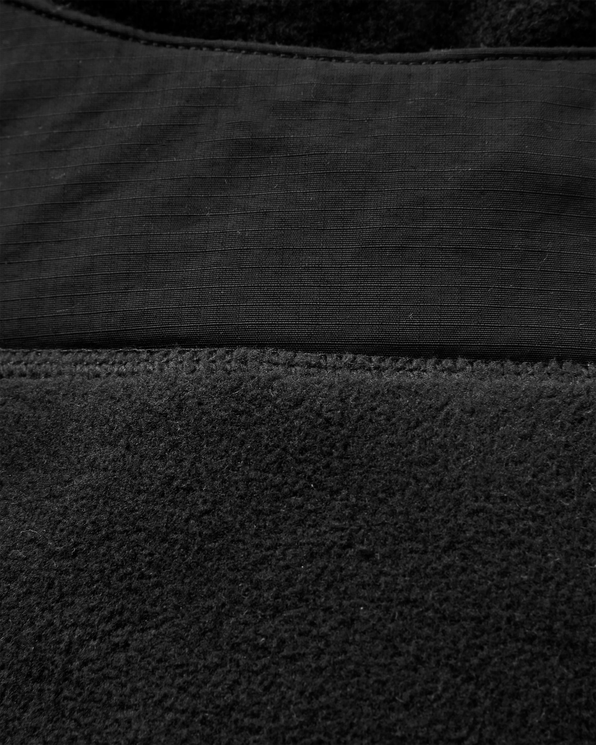 Snow Lodge Polartec® Hood - Black - Flatlay