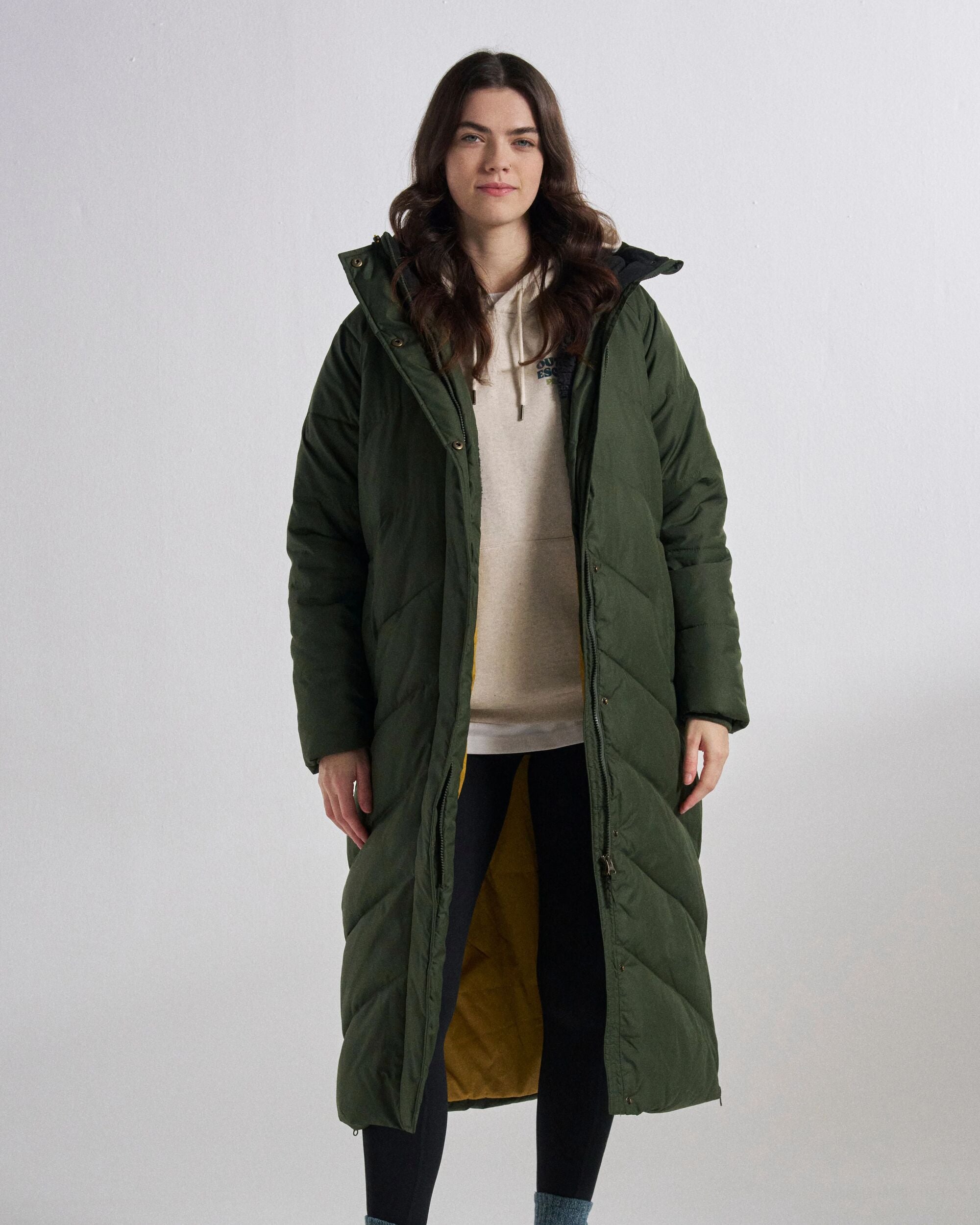 Tasman Recycled Long Insulated Jacket - Fir Tree - Studio Model