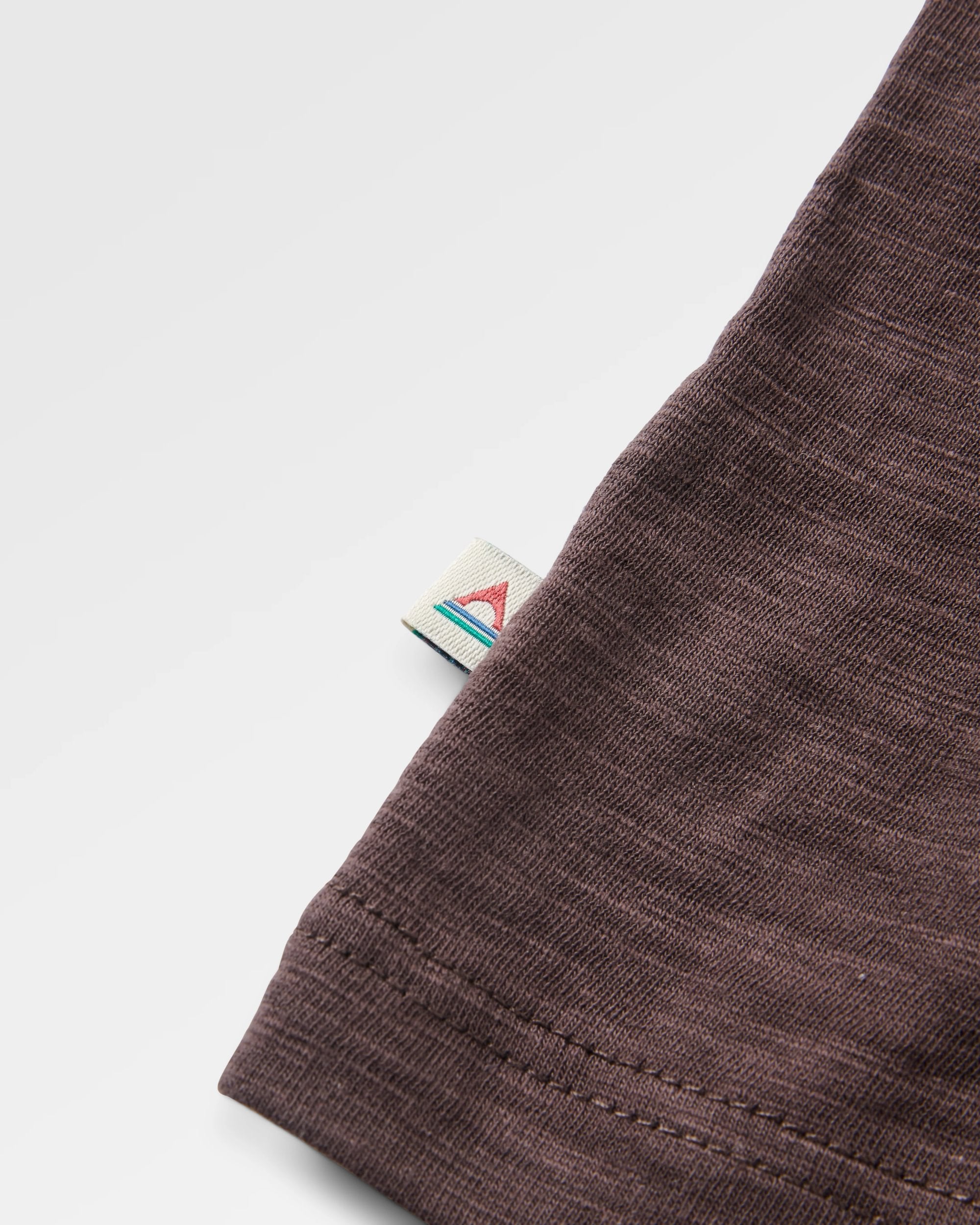 Women's Roam Further T-Shirt - Espresso - Flatlay