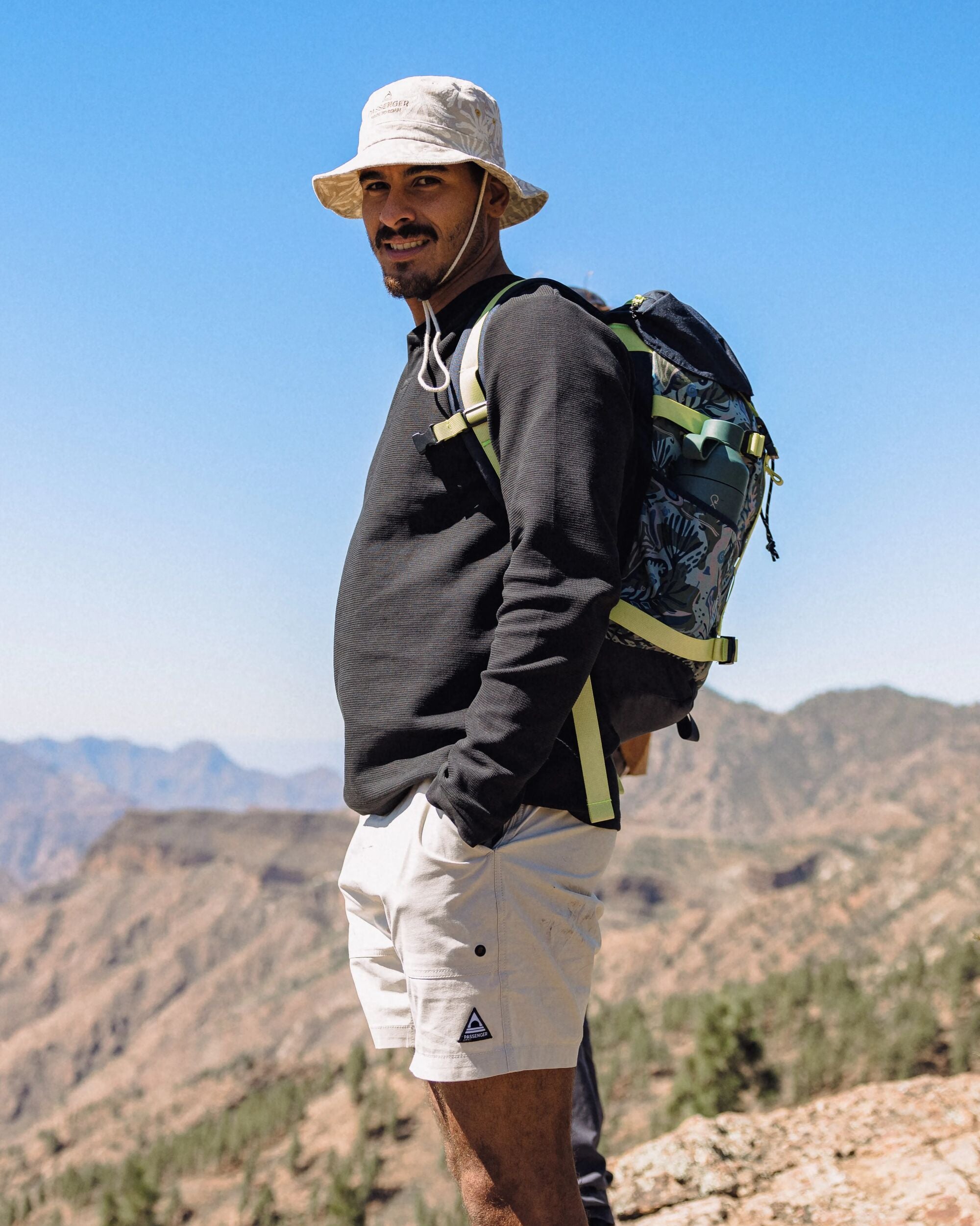 Core All Purpose Short - Pebble Grey - Lifestyle