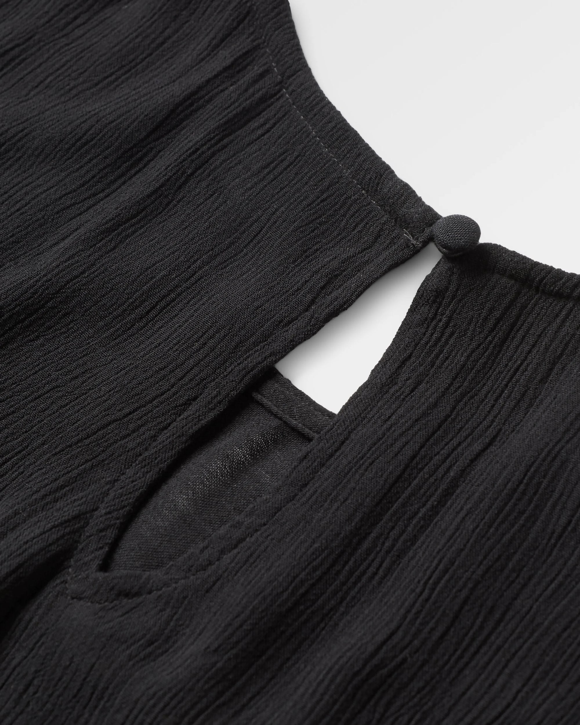 Petal Vest - Black - Flatlay