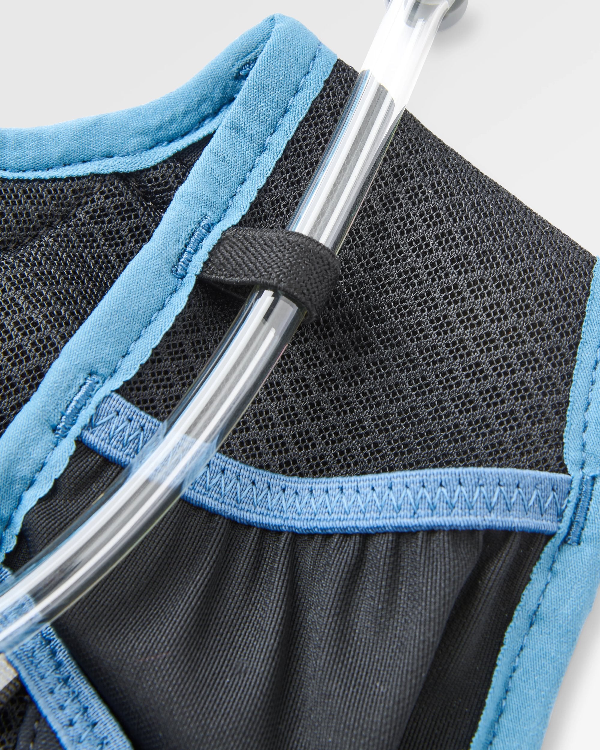 Traverse Trail Vest Black – Passenger