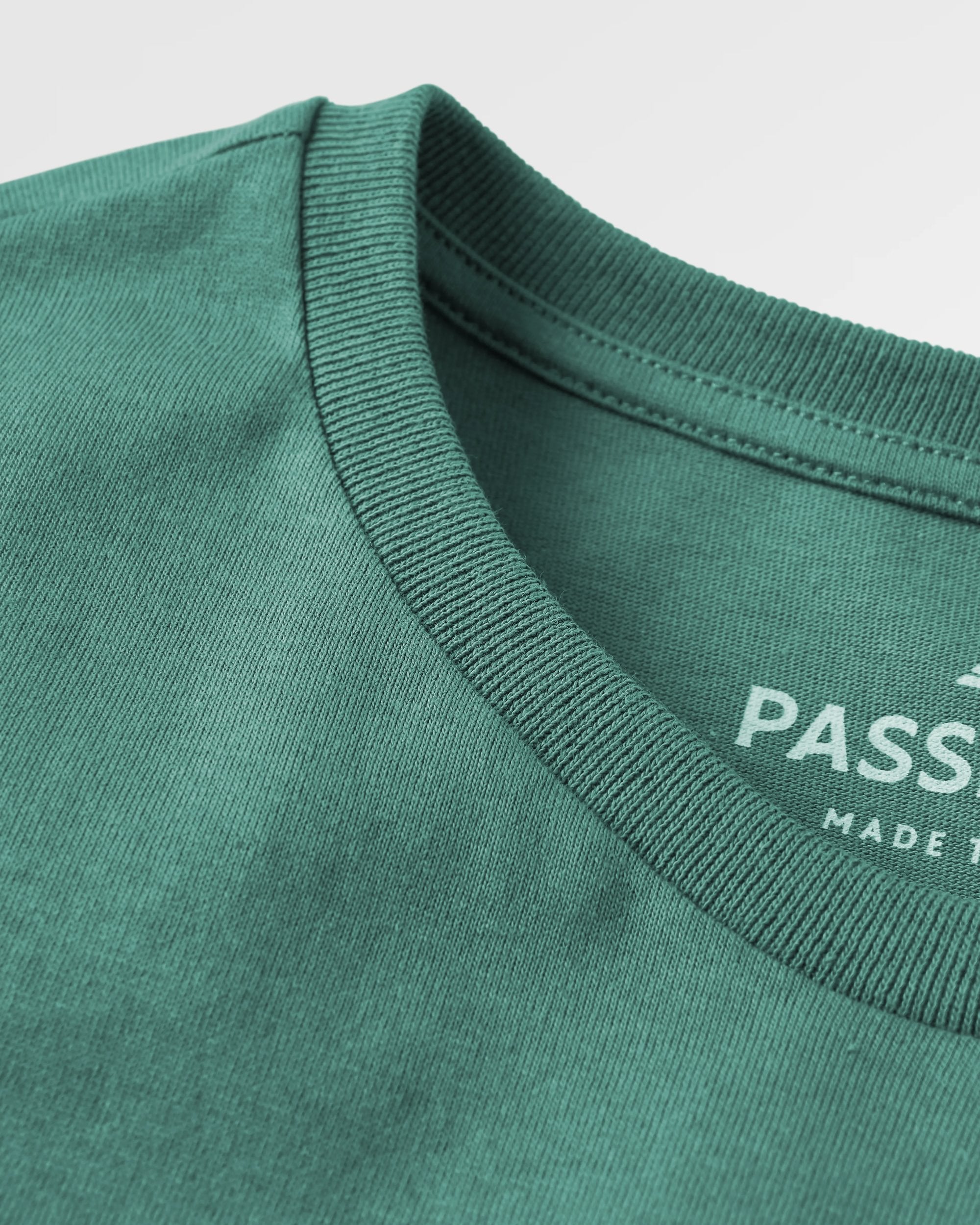 Roamer Recycled Cotton T-Shirt - Deep Ocean - Flatlay