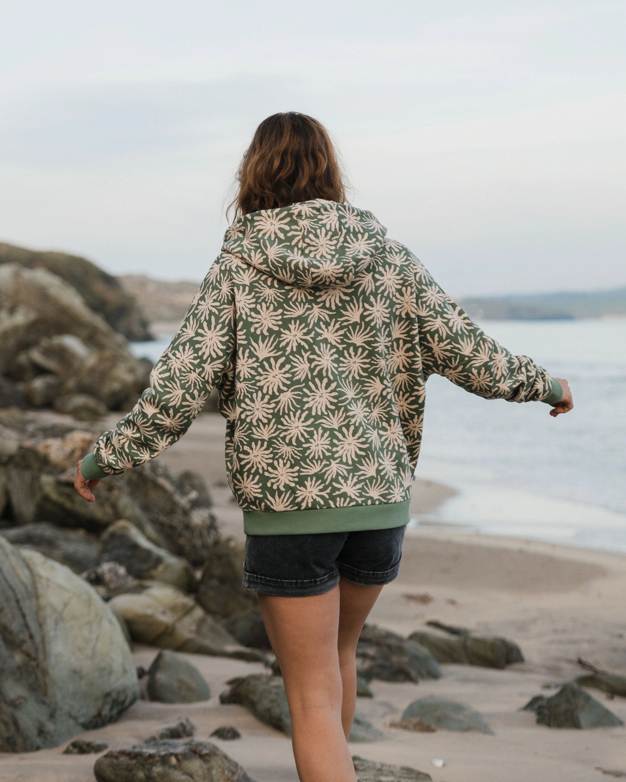 Arame Organic Cotton Hoodie - Seaweed Pistachio - Lifestyle