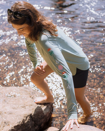 Sunvale Lightweight UPF50 LS T-Shirt - Pistachio Marl - Lifestyle