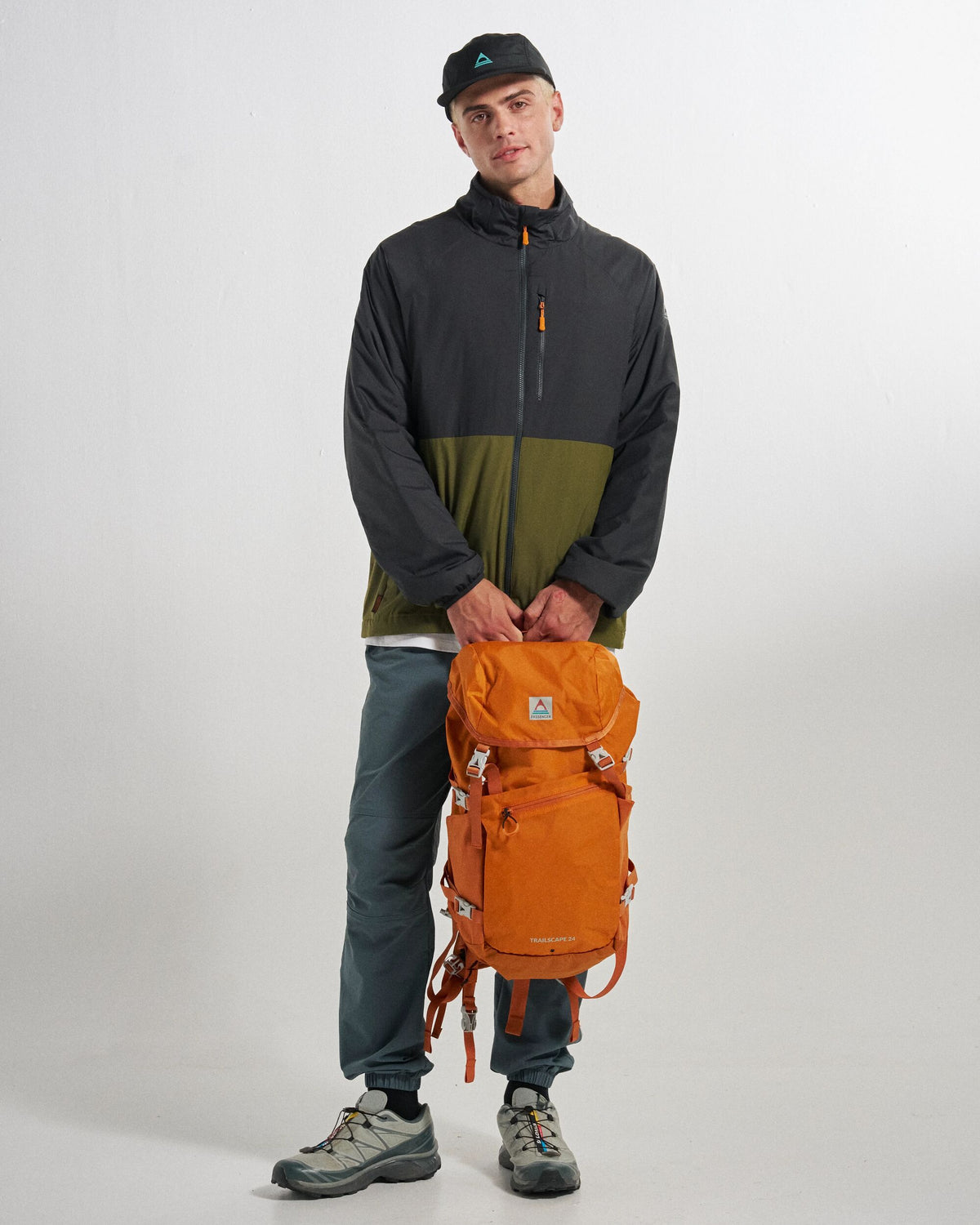 Daybreak Lightweight Thermore® Insulated Hoodless Jacket - Faded Black/Khaki - Studio Model