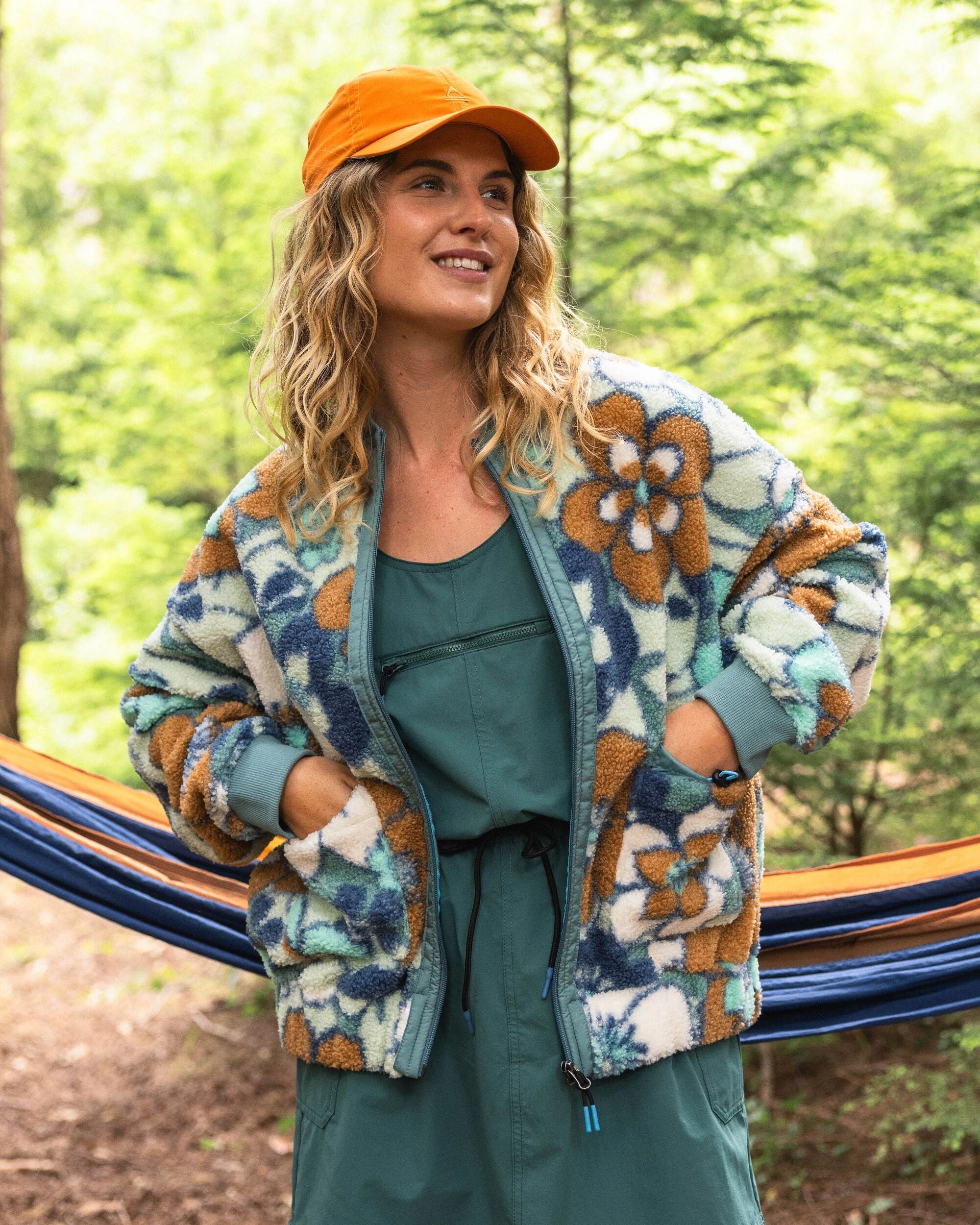Lucia Sherpa Fleece Vintage Floral Aqua – Passenger
