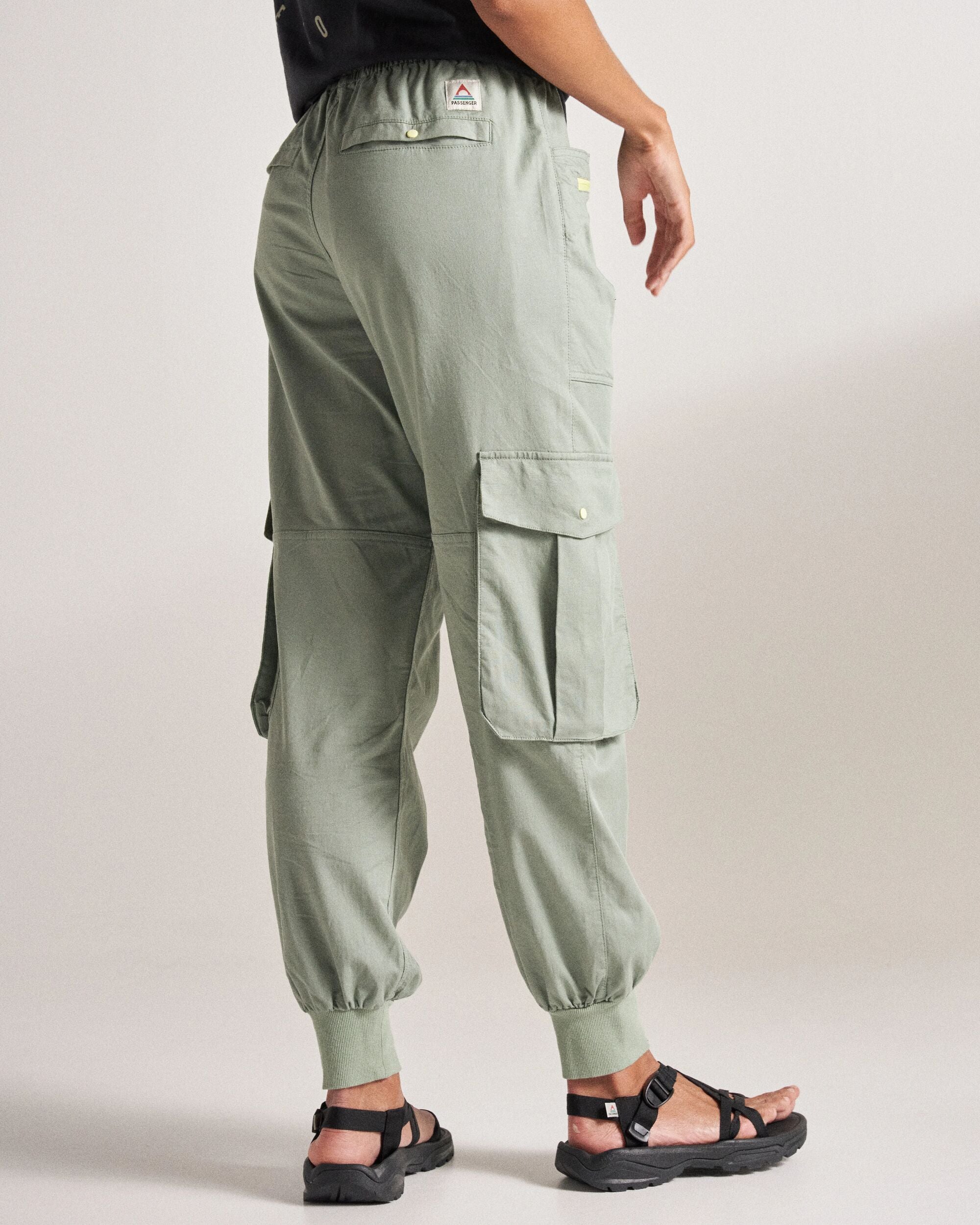 Hydrilla Organic Cotton Trouser - Pistachio - Studio Model