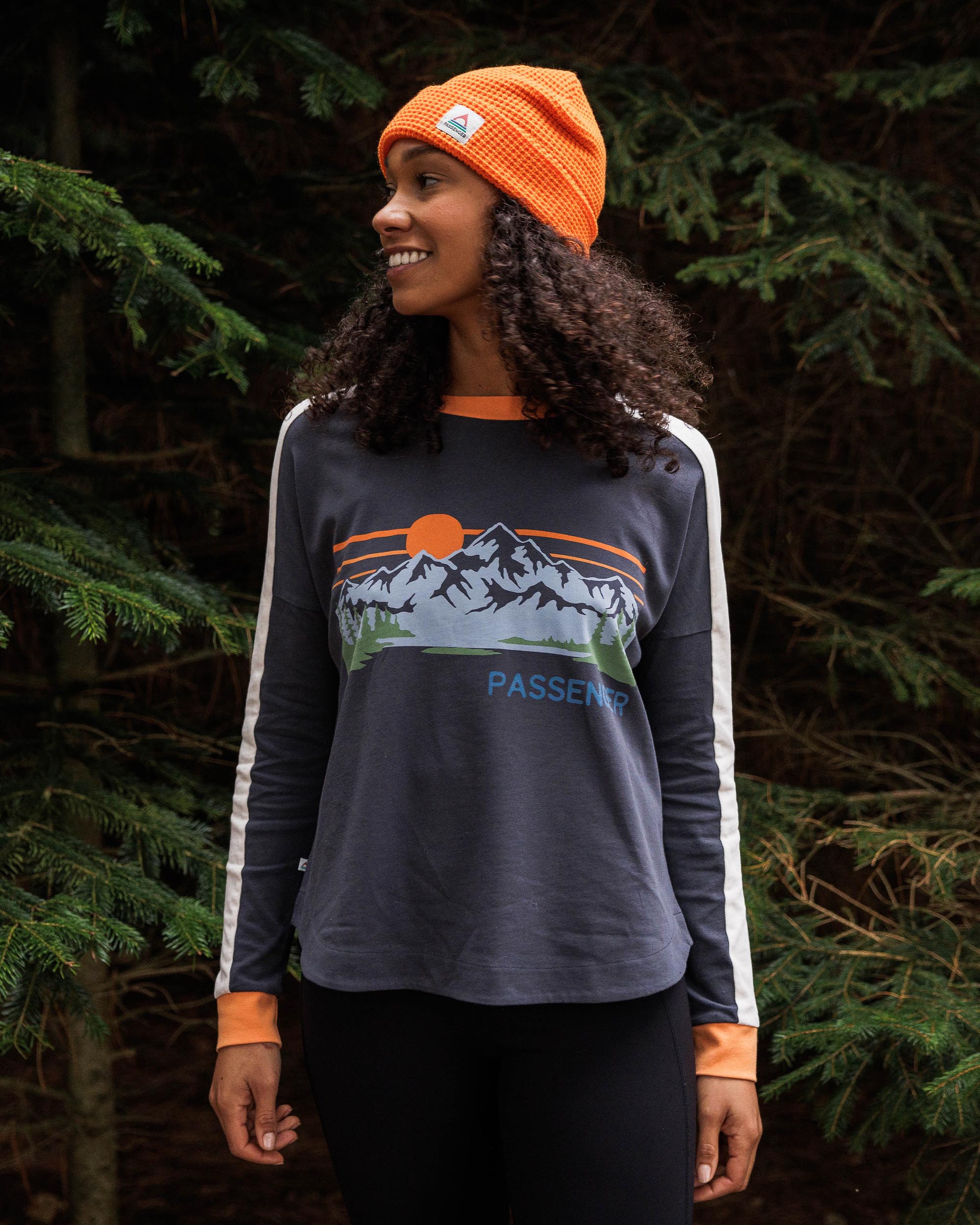 Hilltop Organic Cotton LS T-Shirt - Charcoal - Lifestyle