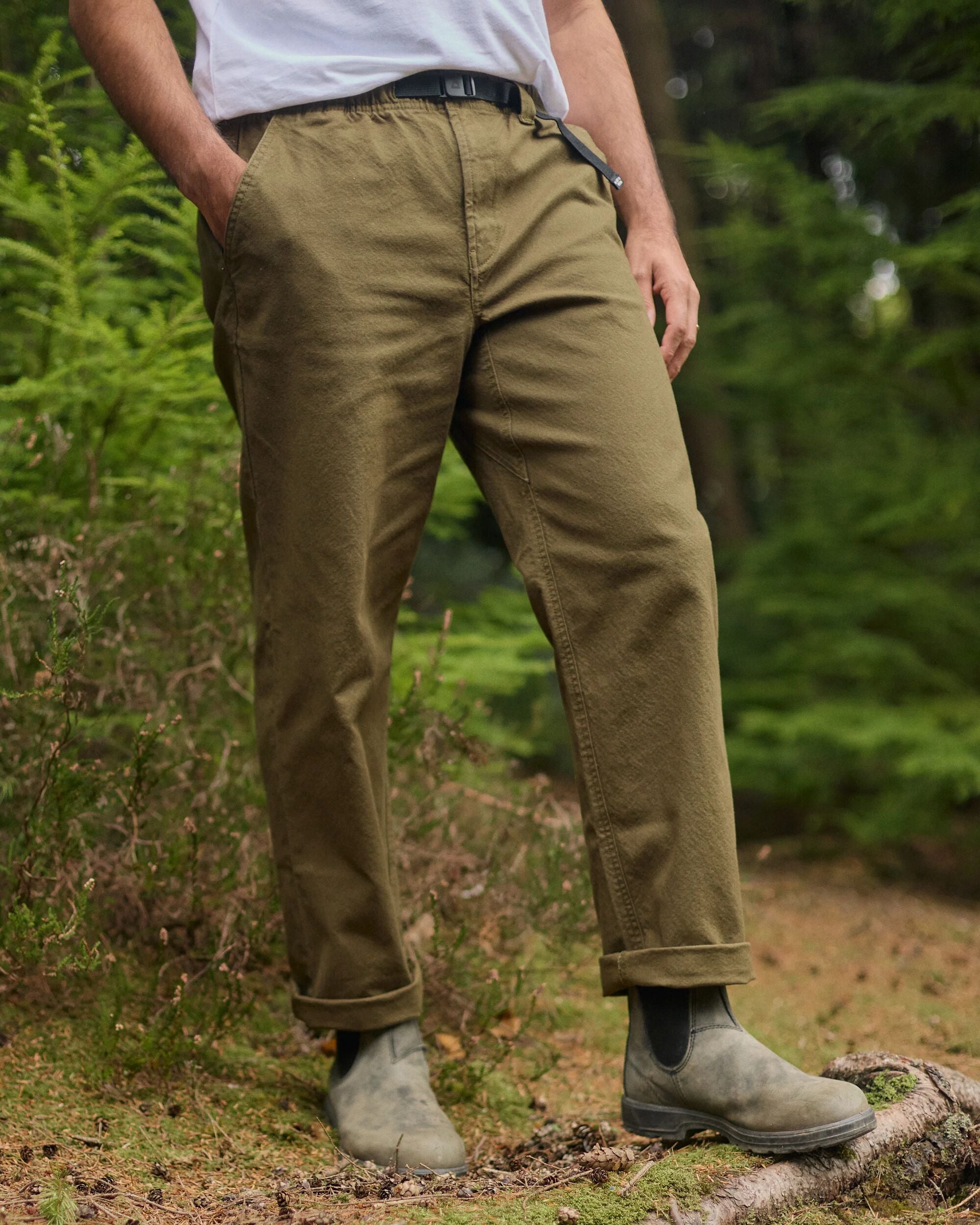 ワークパンツ/カーゴパンツ JUNGLE STOCK / TROUSERS. COTTON. CANVAS Adventurer Organic Canvas Trouser Dark Olive – Passenger