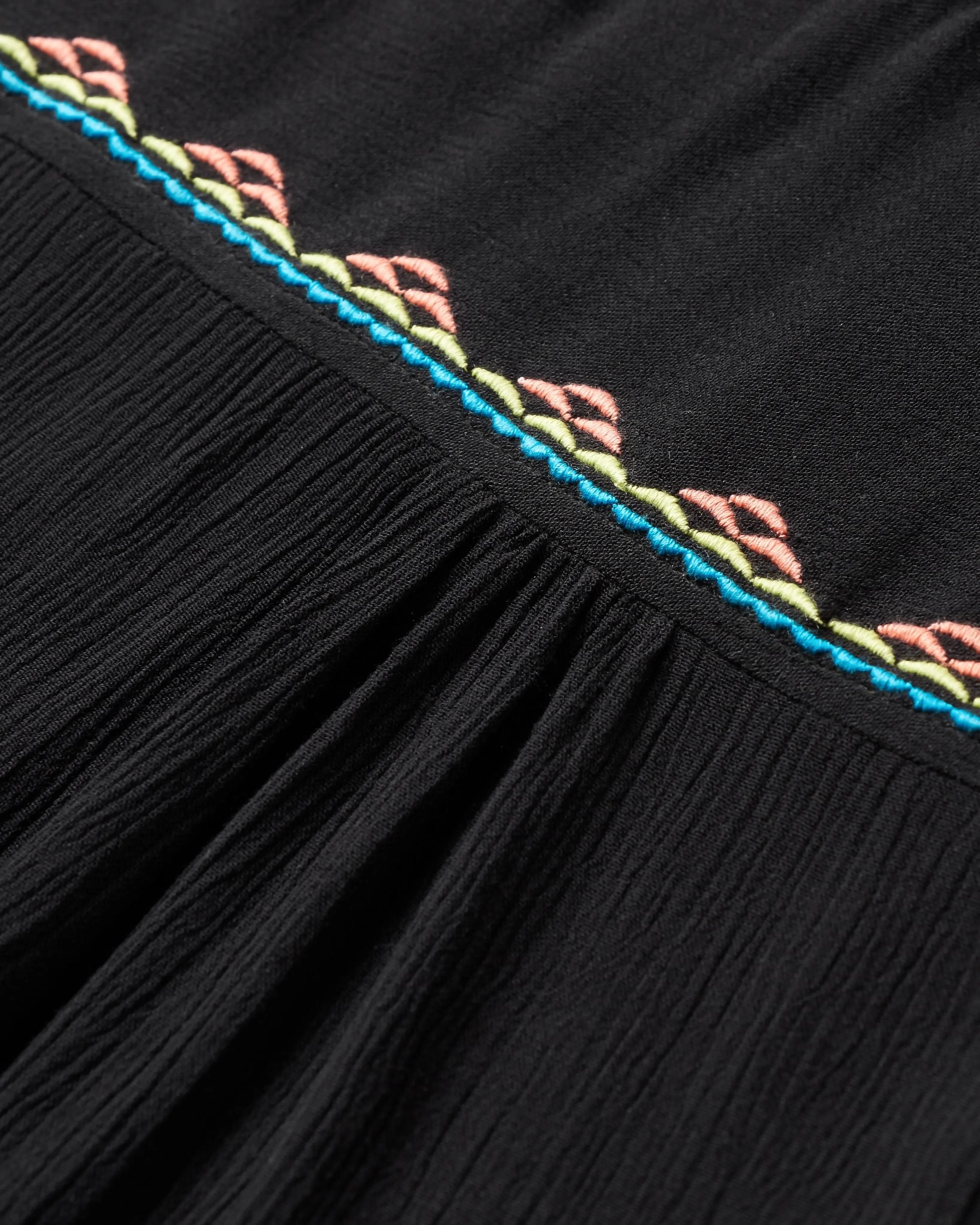 Petal Vest - Black - Flatlay