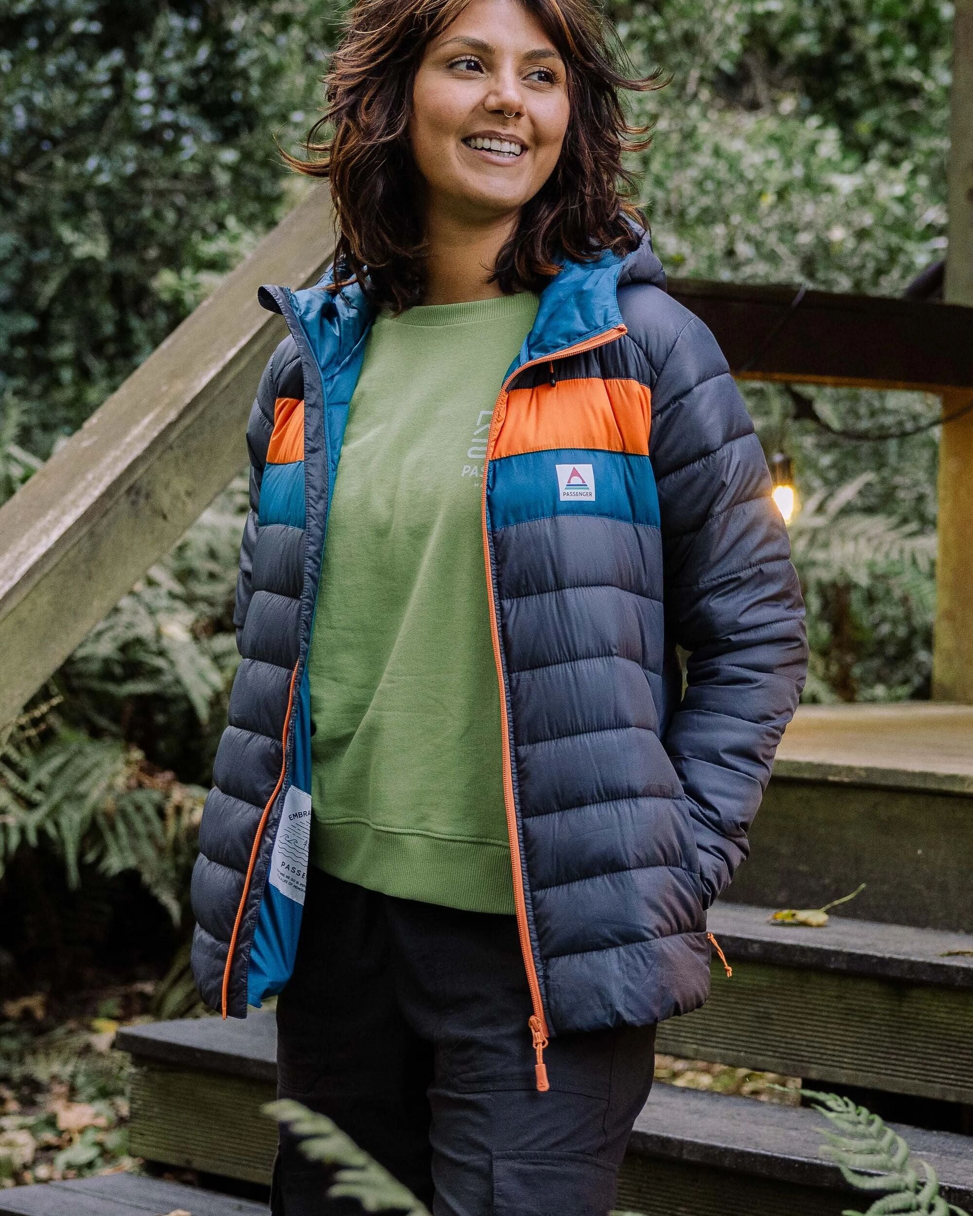 Pow 2.0 Insulated Jacket - Charcoal - Lifestyle