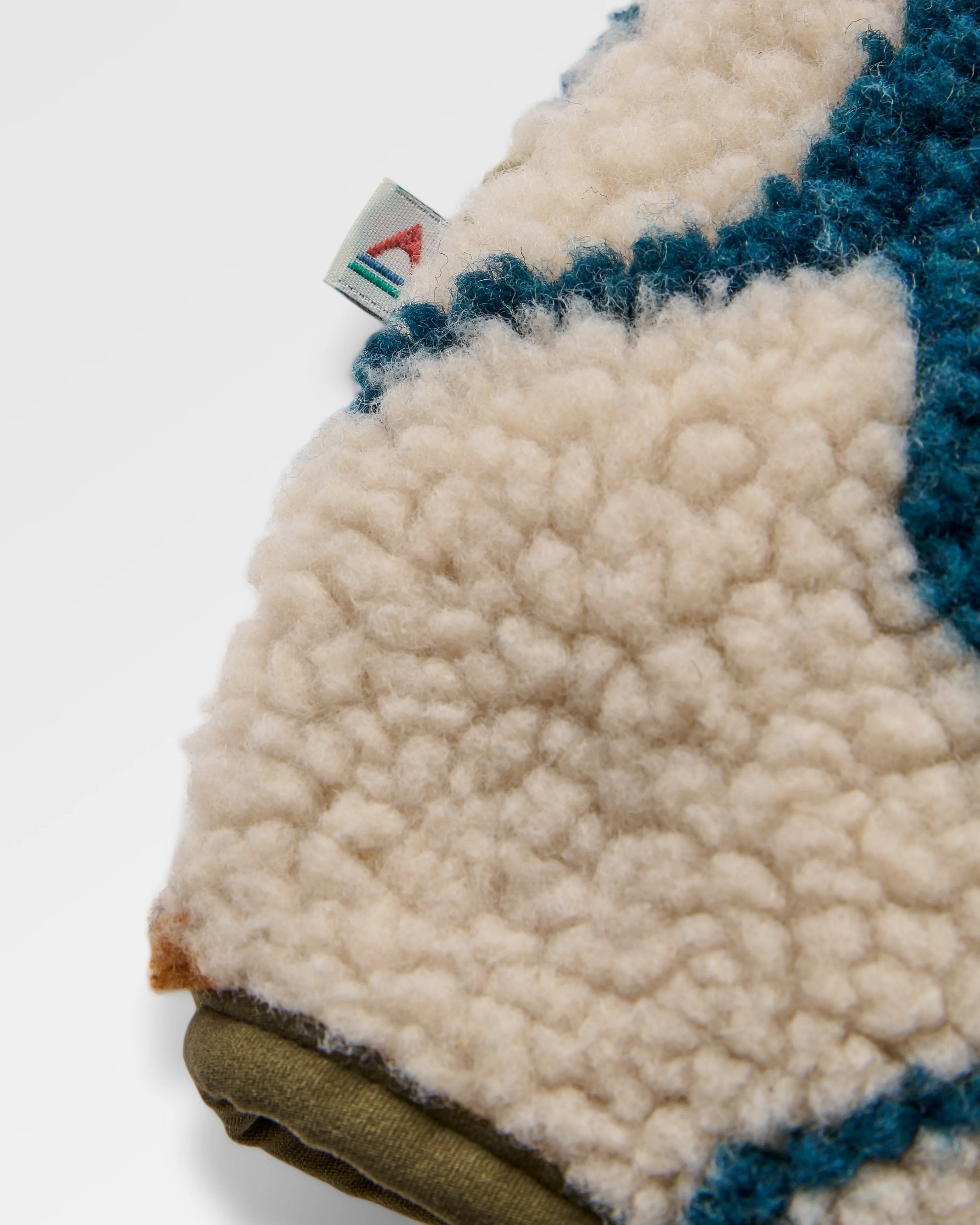 Valiant Deep Pile Fleece - Abstract Trails Pebble Grey - Flatlay