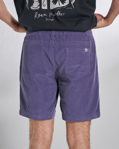 Drifter Cord Short - Heather - Studio Model
