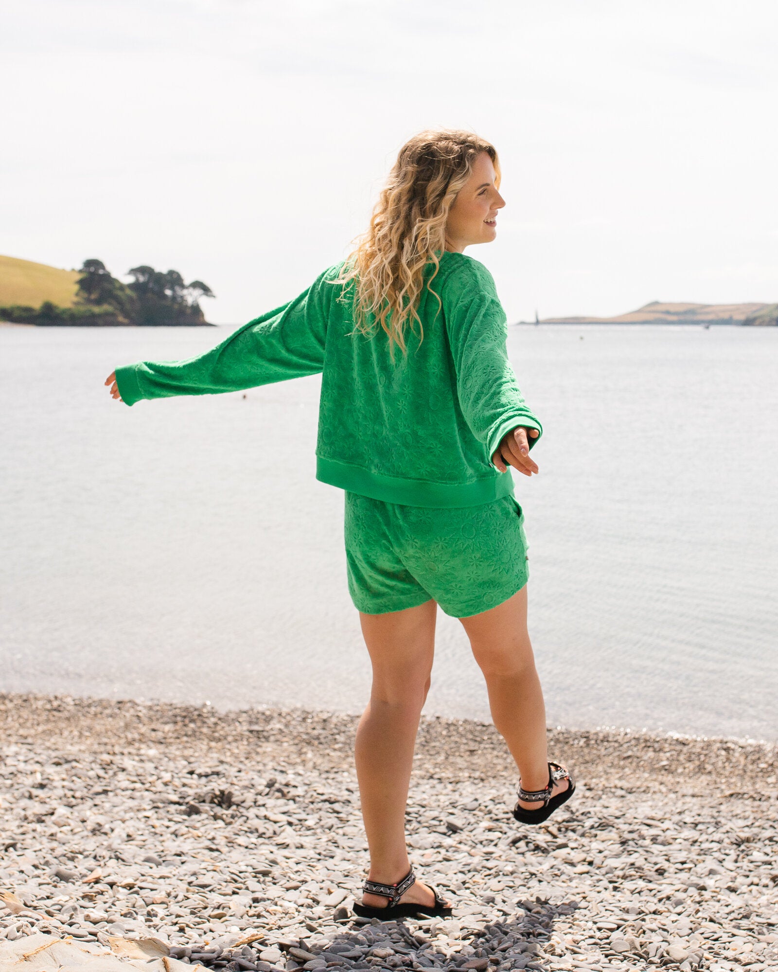 Vibes Textured Short - Green Spruce - Lifestyle