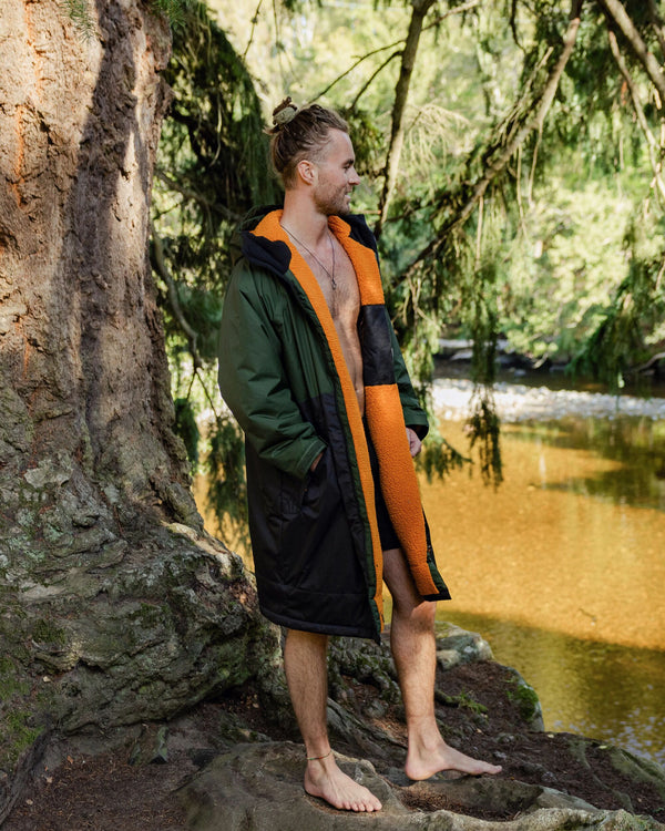 Tempest Waterproof Changing Robe Fir Tree/ Black – Passenger