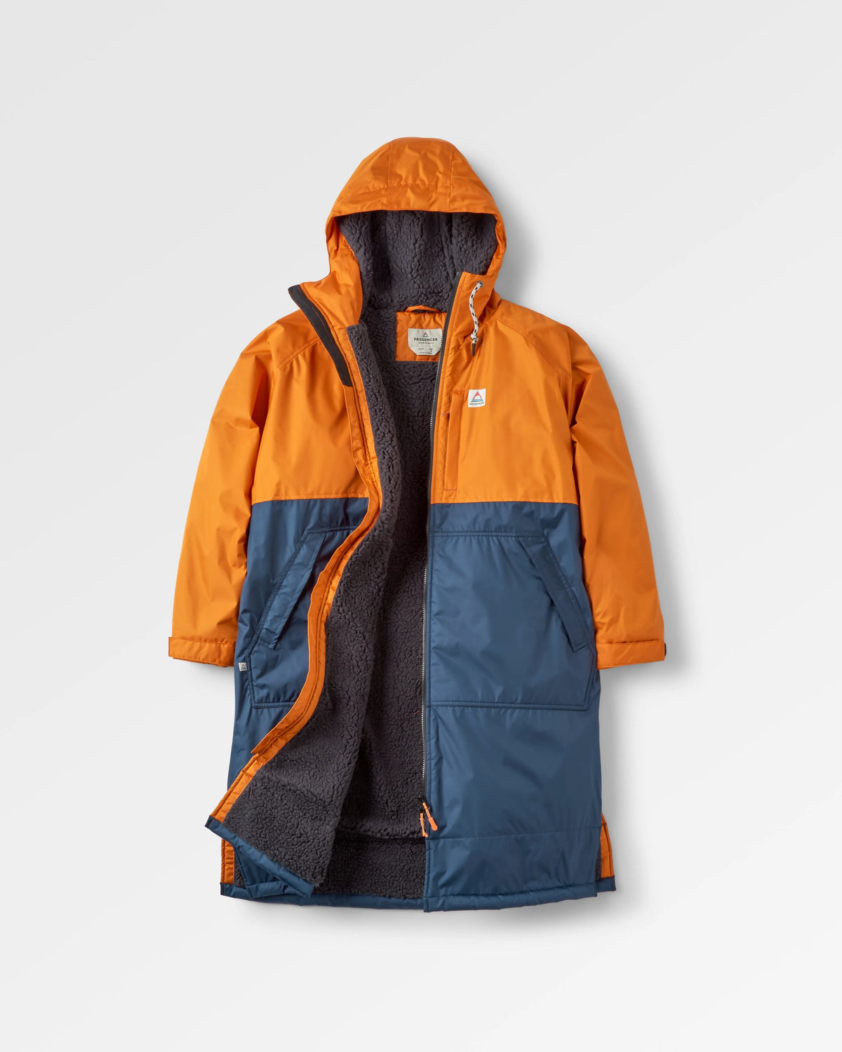 Men's Robe Pattern Free Waves Sherpa Lined Changing Robe Sunrise Orange/Rich Navy – Passenger