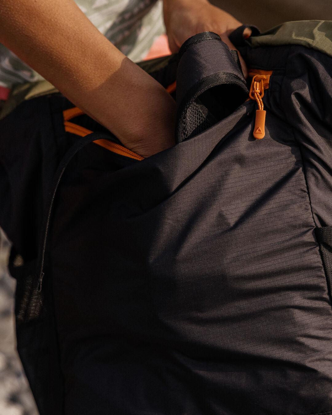 Stow Tote Backpack - True Black/ Khaki