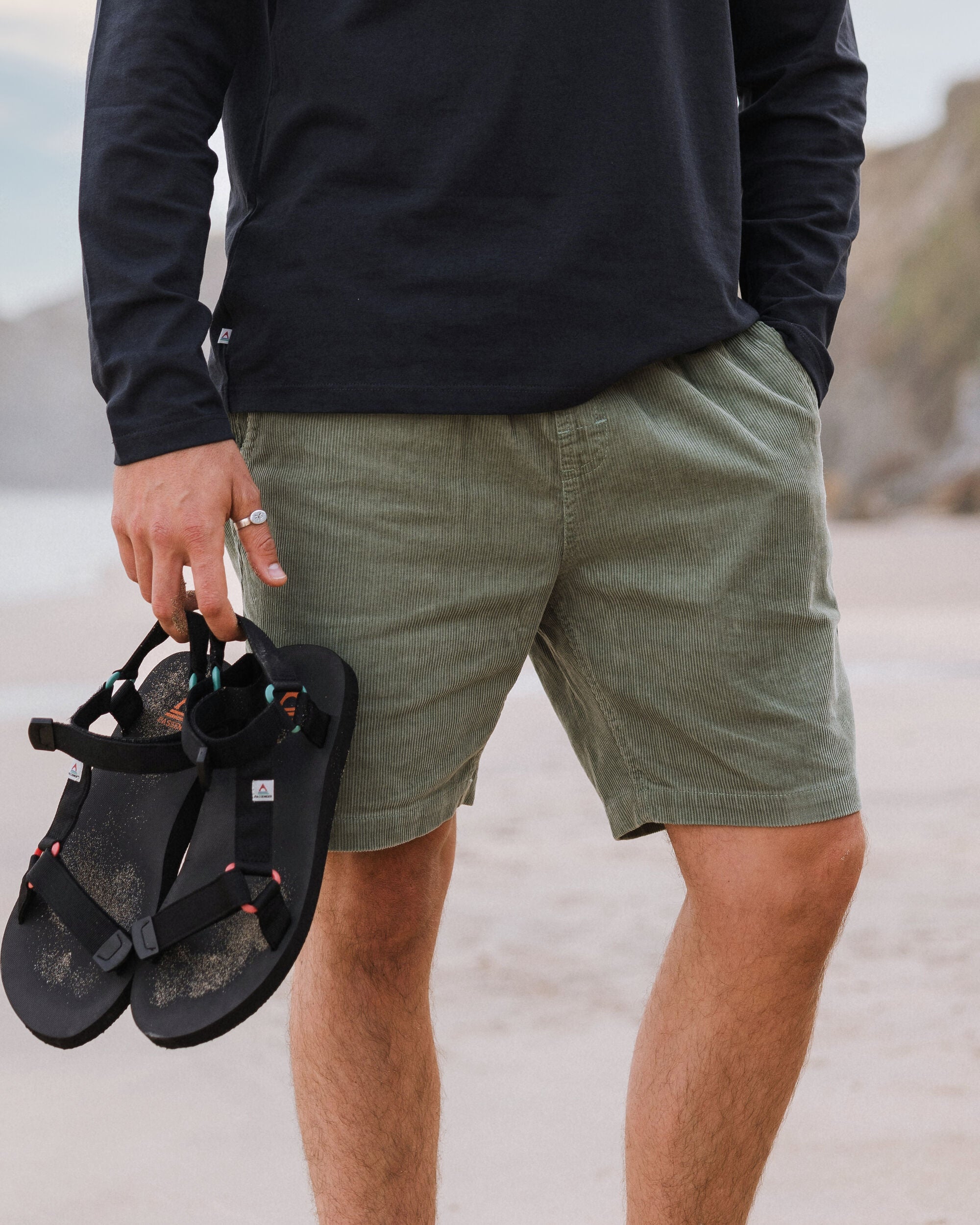 Drifter Cord Short Pistachio – Passenger