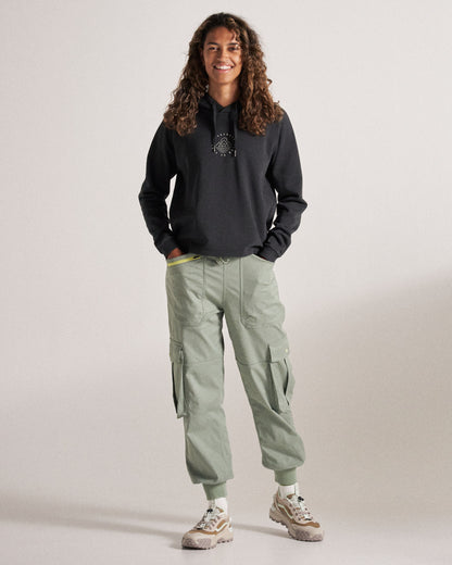 Hydrilla Organic Cotton Trouser - Pistachio - Studio Model