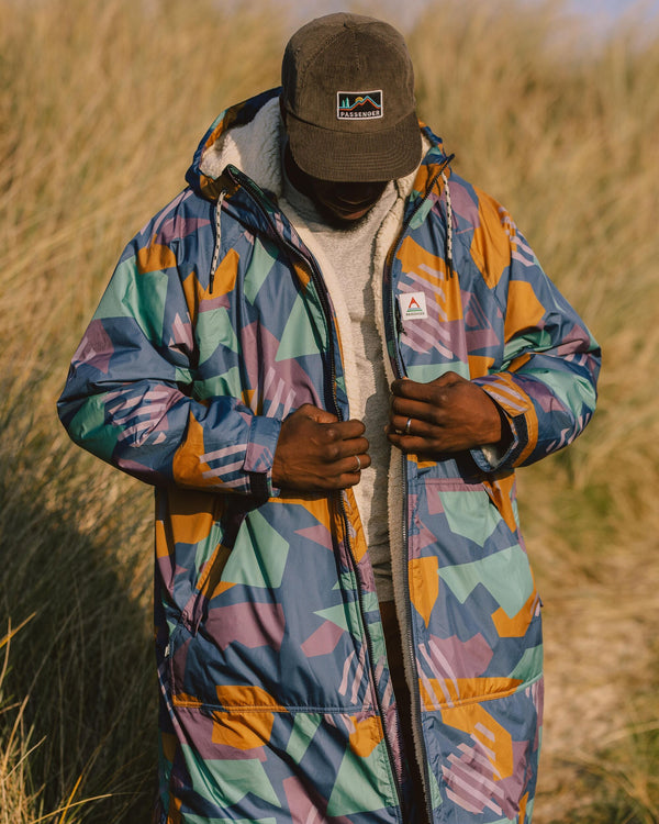 Wave Changing Robe Waves Sherpa Lined Changing Robe Deep Blue Camo Pattern – Passenger