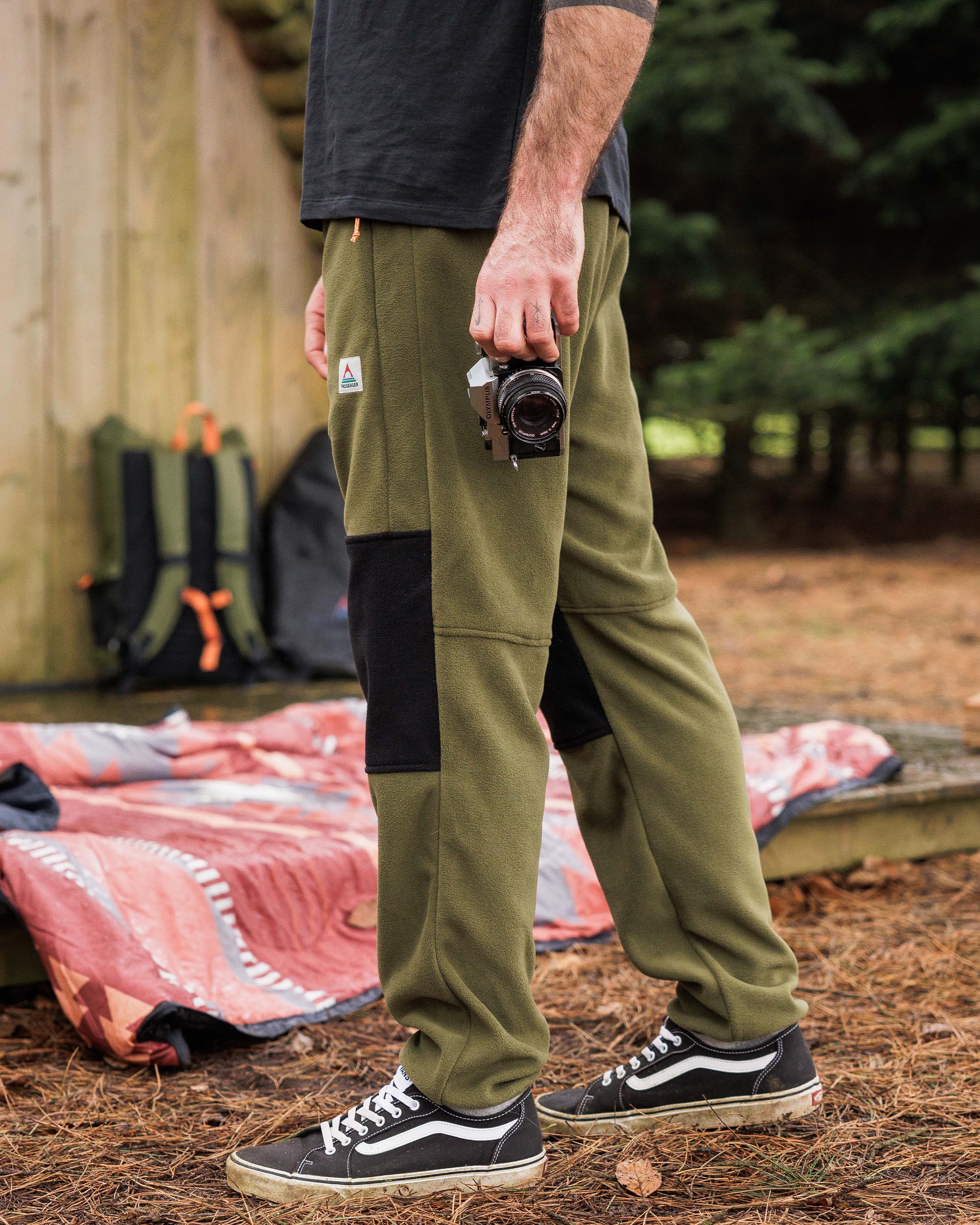 Set off Recycled Polar Fleece Jogger - True Black/ Khaki - Lifestyle