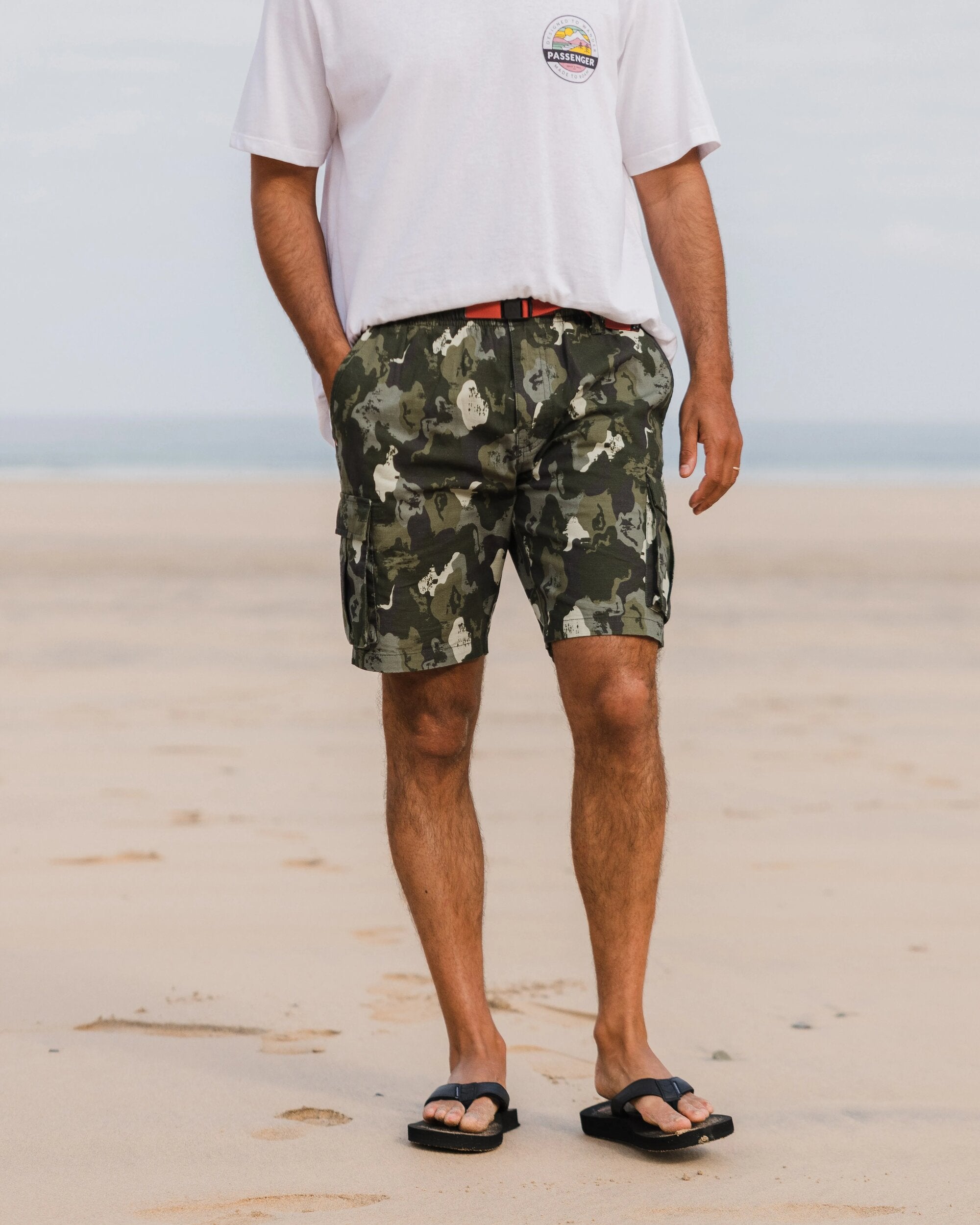 Adventurer Cargo Cotton Short Sycamore Khaki Camo – Passenger