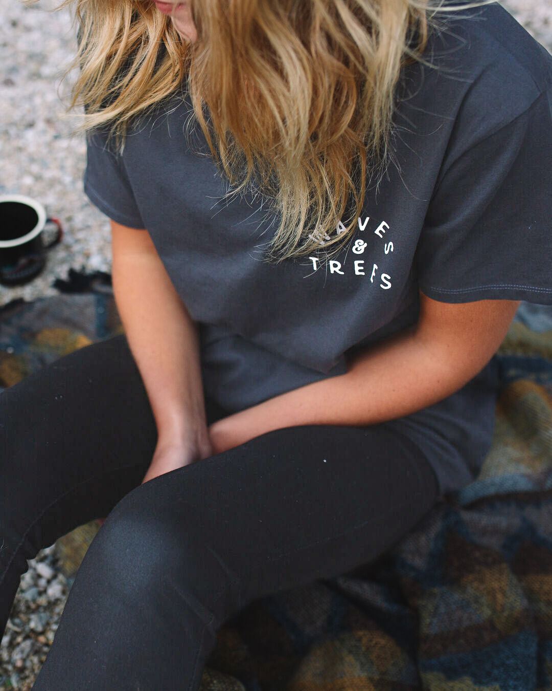 Penida T-Shirt - Charcoal - Lifestyle