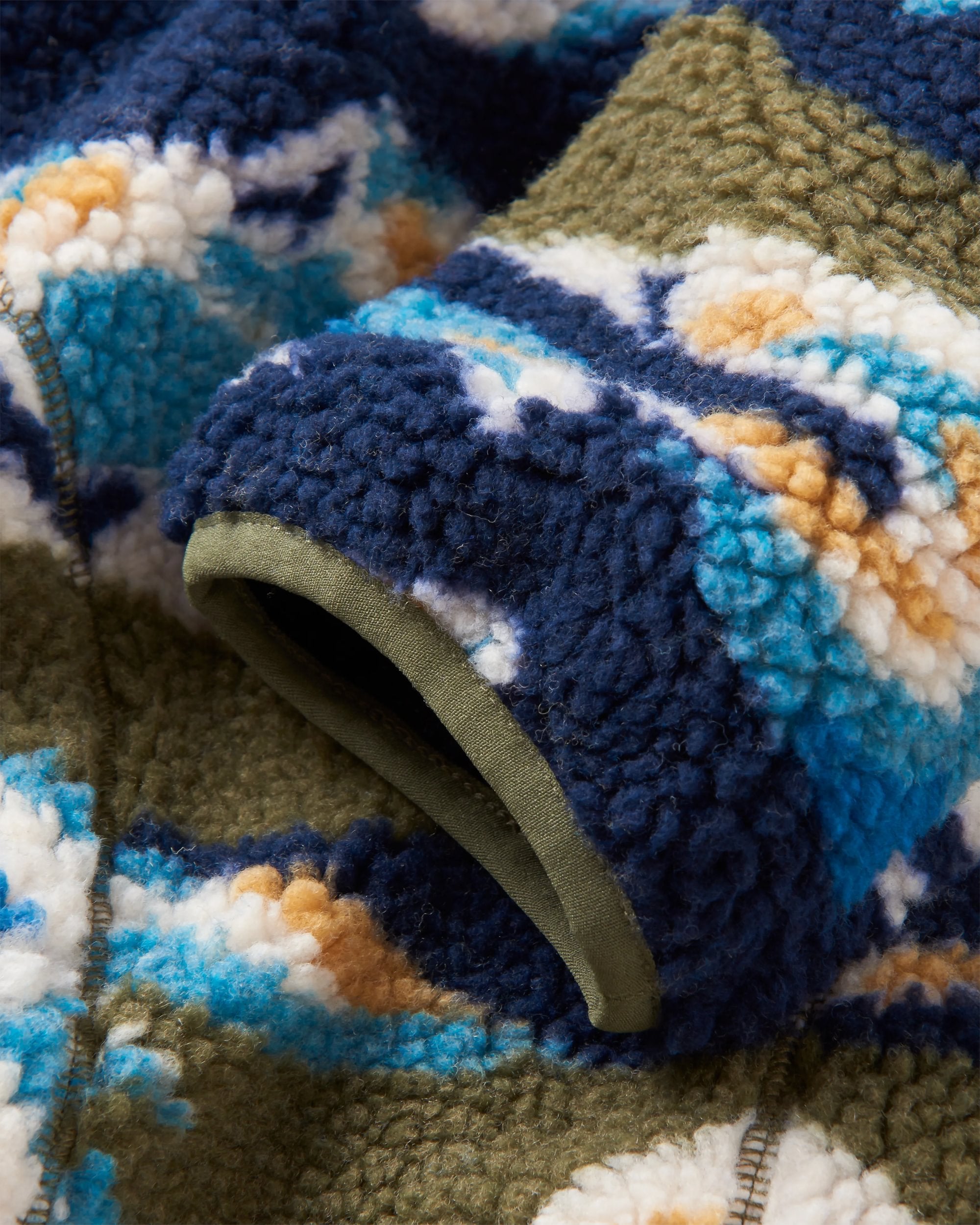 Offroad Recycled Sherpa 1/2 Zip Fleece - Mount Scenic Khaki - Flatlay