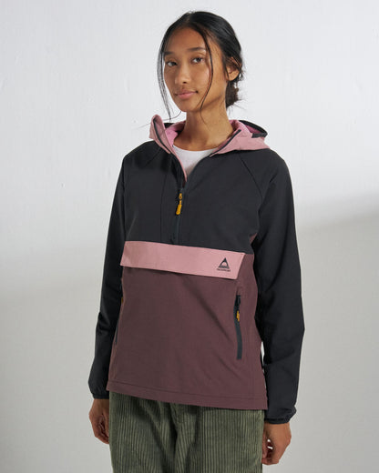 Trailscape Lite Women's Softshell Anorak - Brambleberry/Faded Black - Studio Model