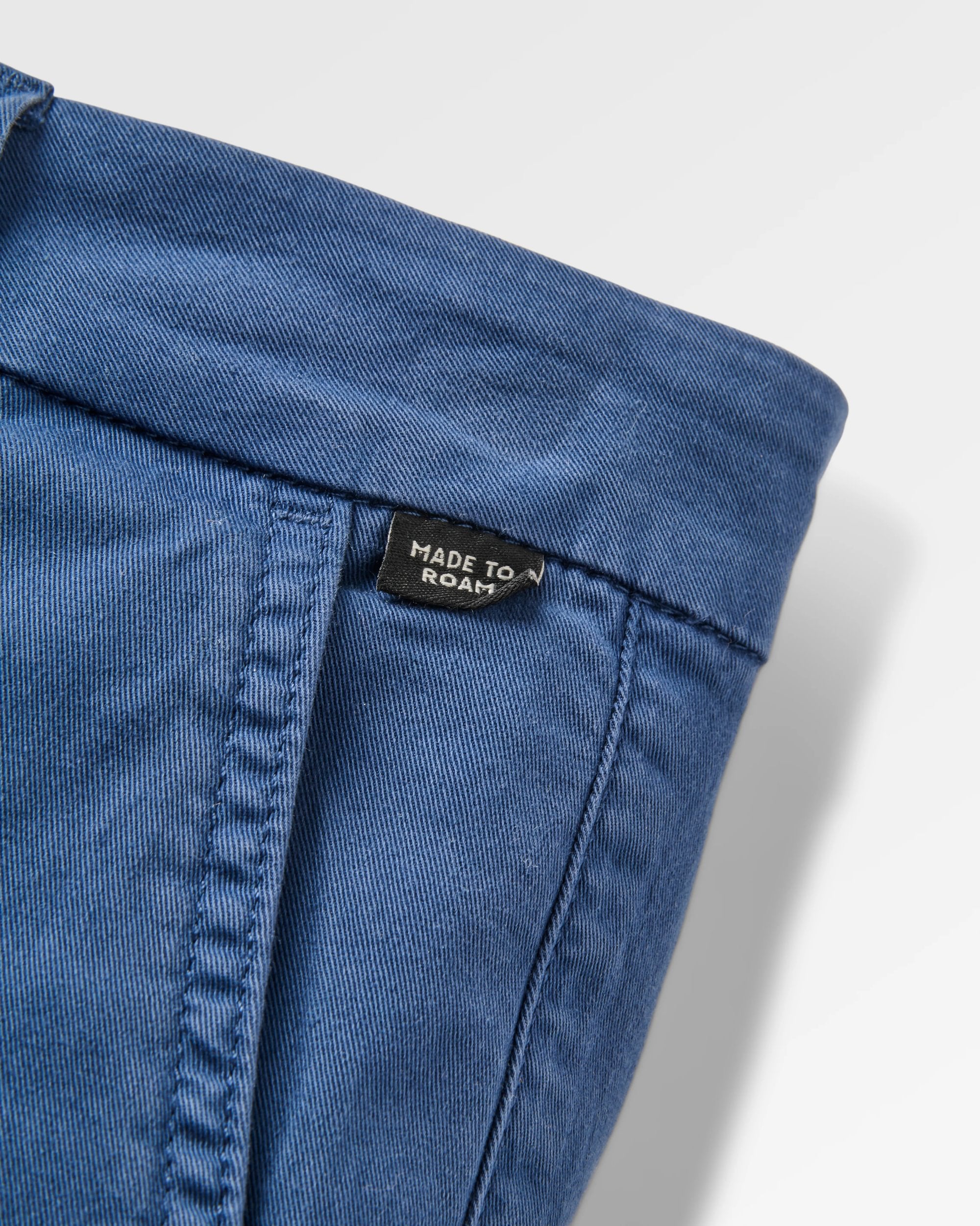 365 Organic Cotton Short - Dark Denim - Flatlay