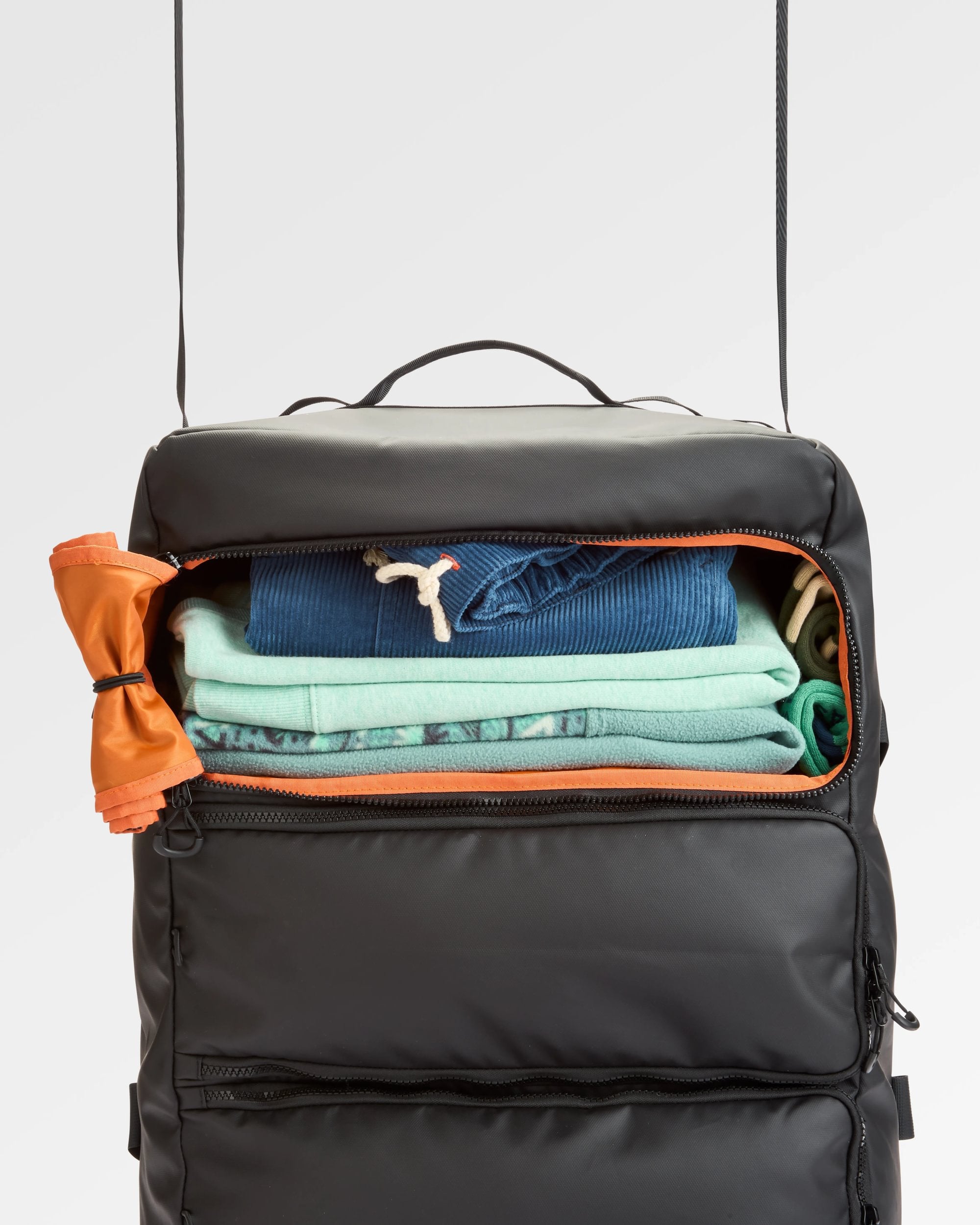 Vandrobe Recycled Duffel - Black - Flatlay