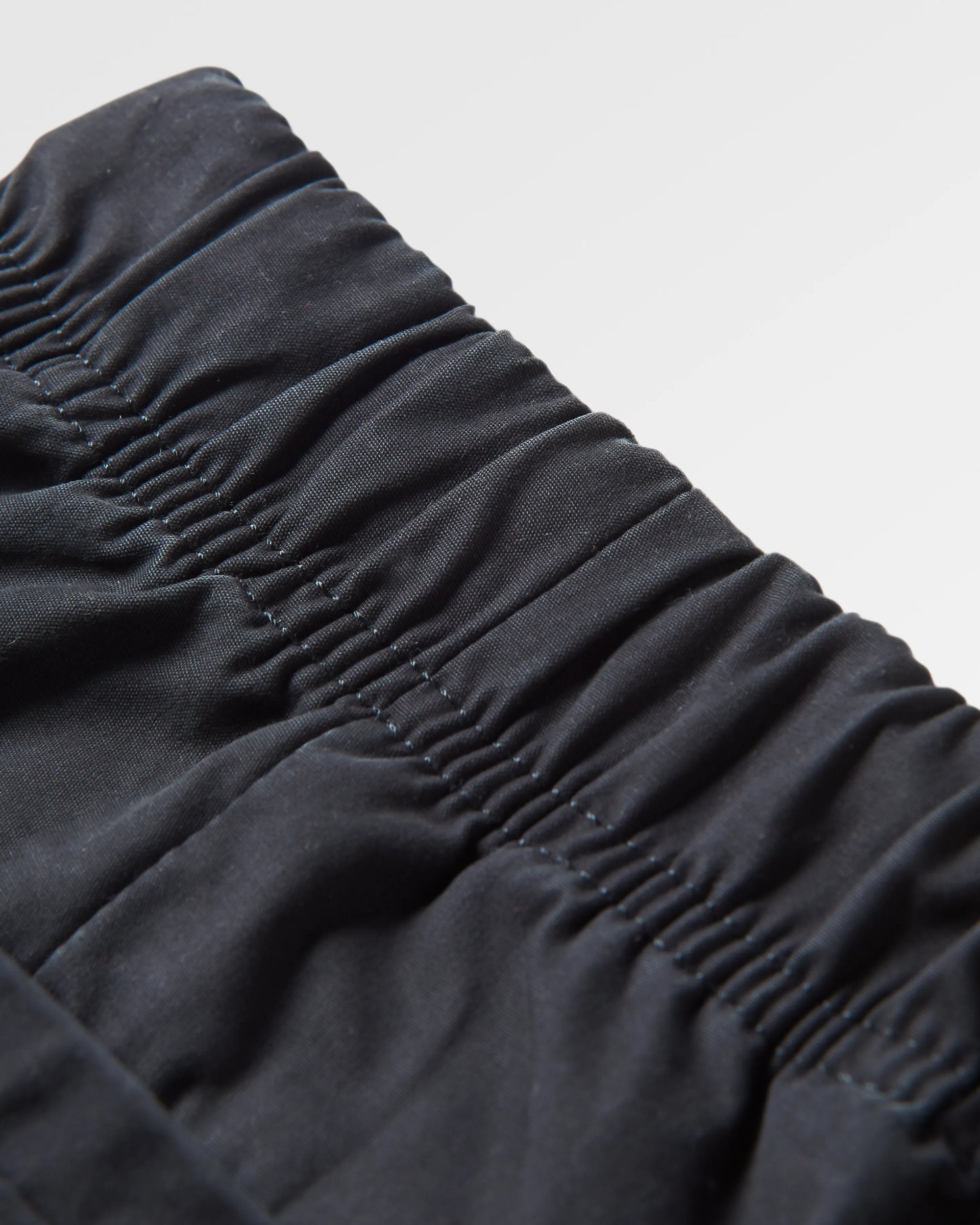 Adventurer Cargo Cotton Short - Black - Flatlay