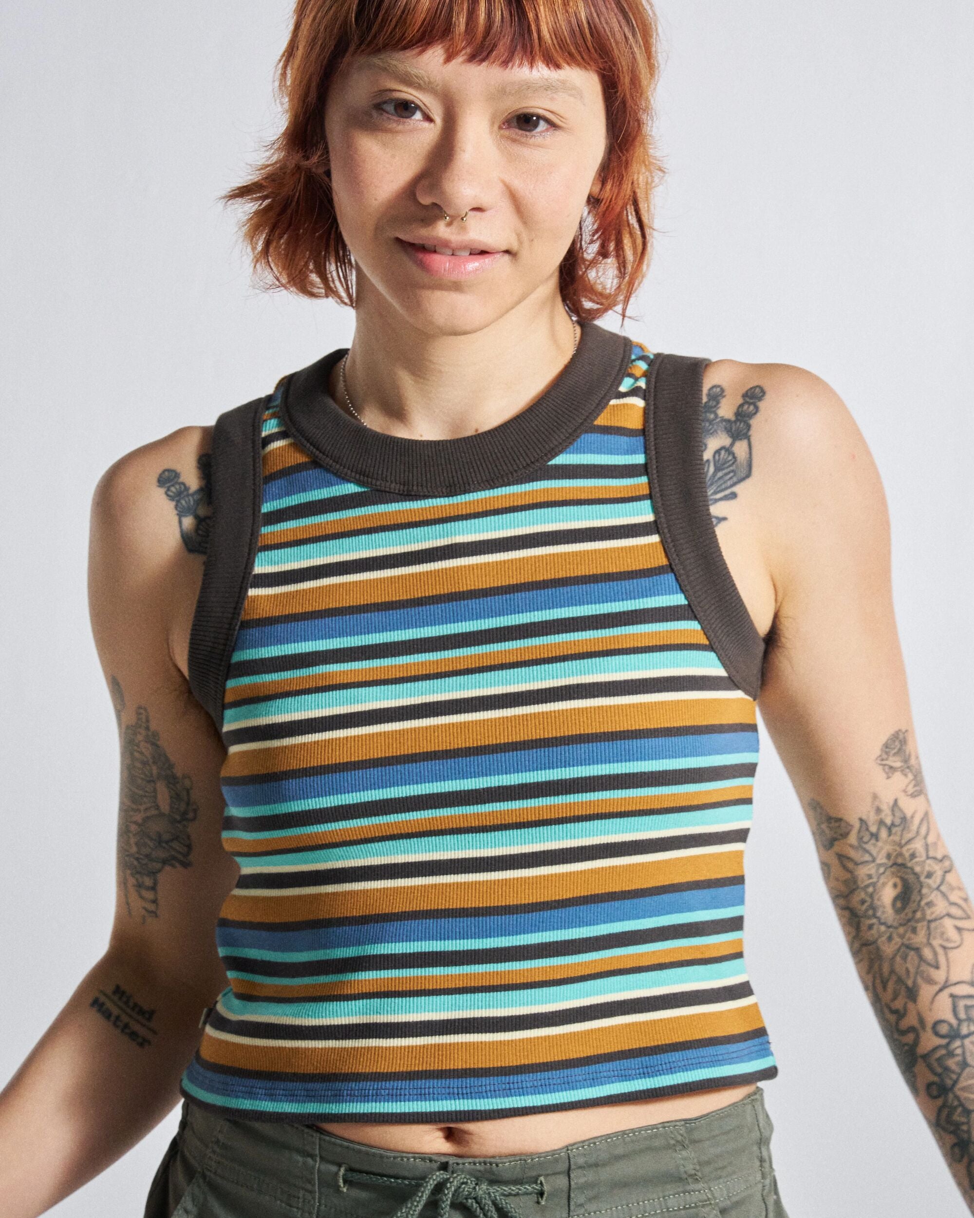 HIKE WIDE RlBBED CROPPED VEST - York Cropped Linen Vest 【公式通販】